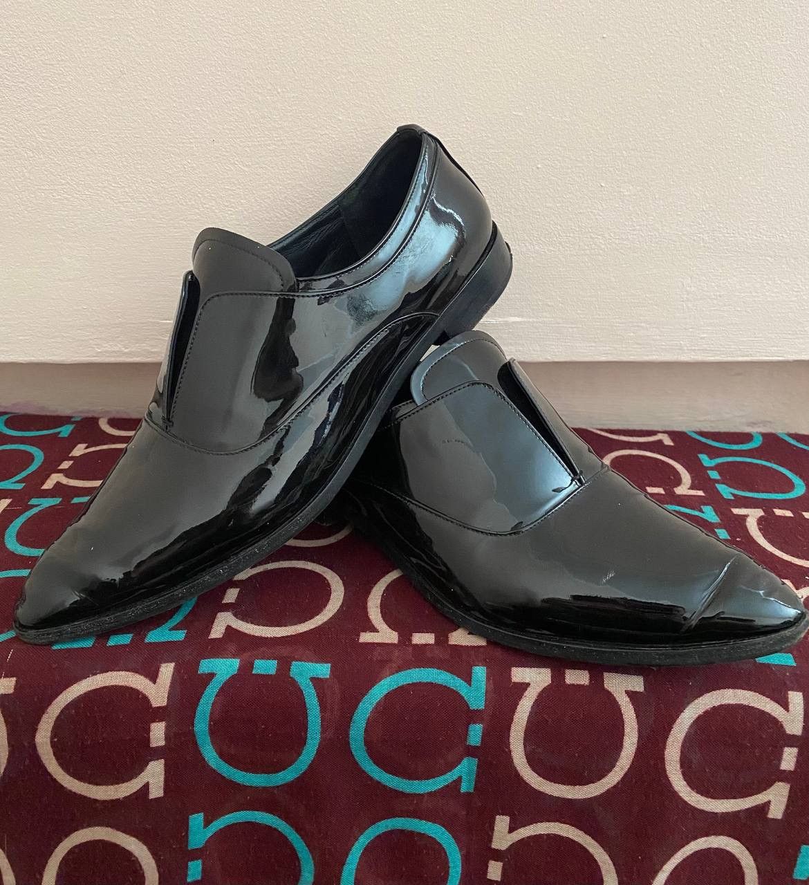 Prada × Tom Ford 🖤 Prada Black Patent Leather Slip Ons Never Worn Size US 5 / EU 37 - 1 Thumbnail