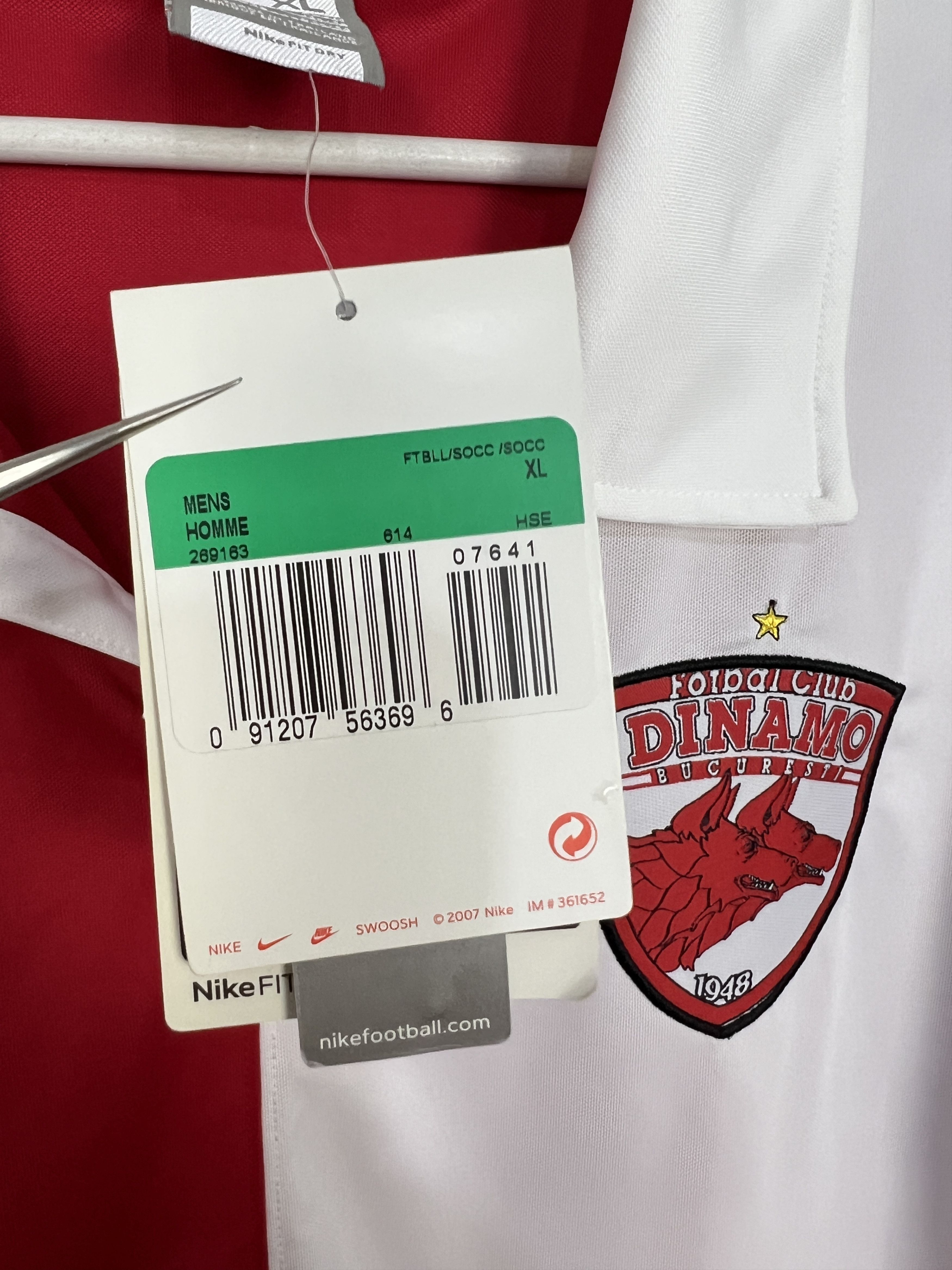 Nike Dynamo Bucharest Home football shirt 2008 Soccer Nike Jersey Size US XL / EU 56 / 4 - 13 Thumbnail