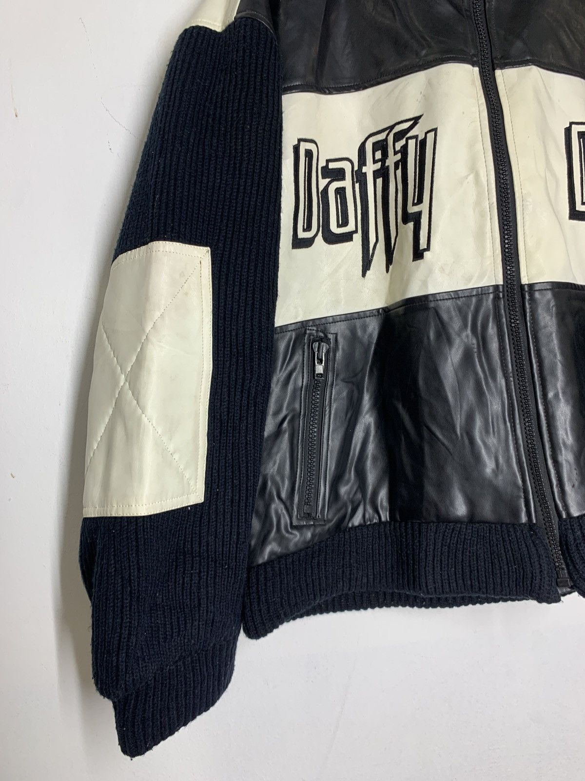 Jean Charles De Castelbajac Vintage JC Castelbajac Daffy Duck Looney Tunes Hybird Size US L / EU 52-54 / 3 - 3 Thumbnail
