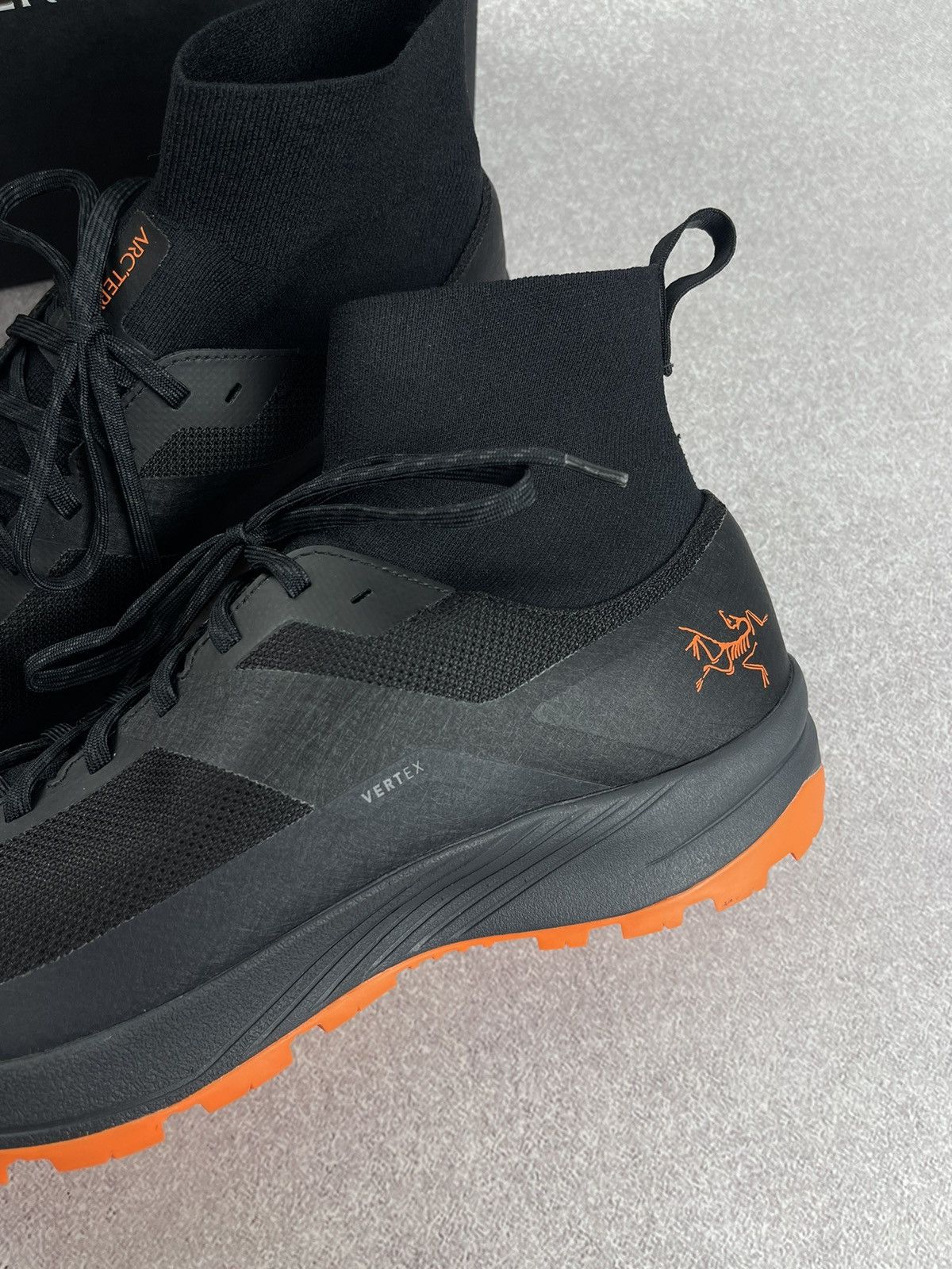 Arc'teryx Arcteryx Vertex Black/Bright Phenom Sneakers Size US 13 Size US 13 / EU 46 - 3 Thumbnail