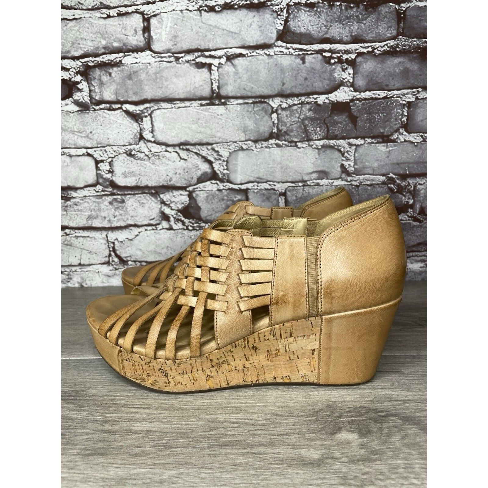 Other Chocolat Blu Web Tan Leather Woven Cork Wedge Platform Sanda Size US 9.5 / IT 39.5 - 15 Thumbnail