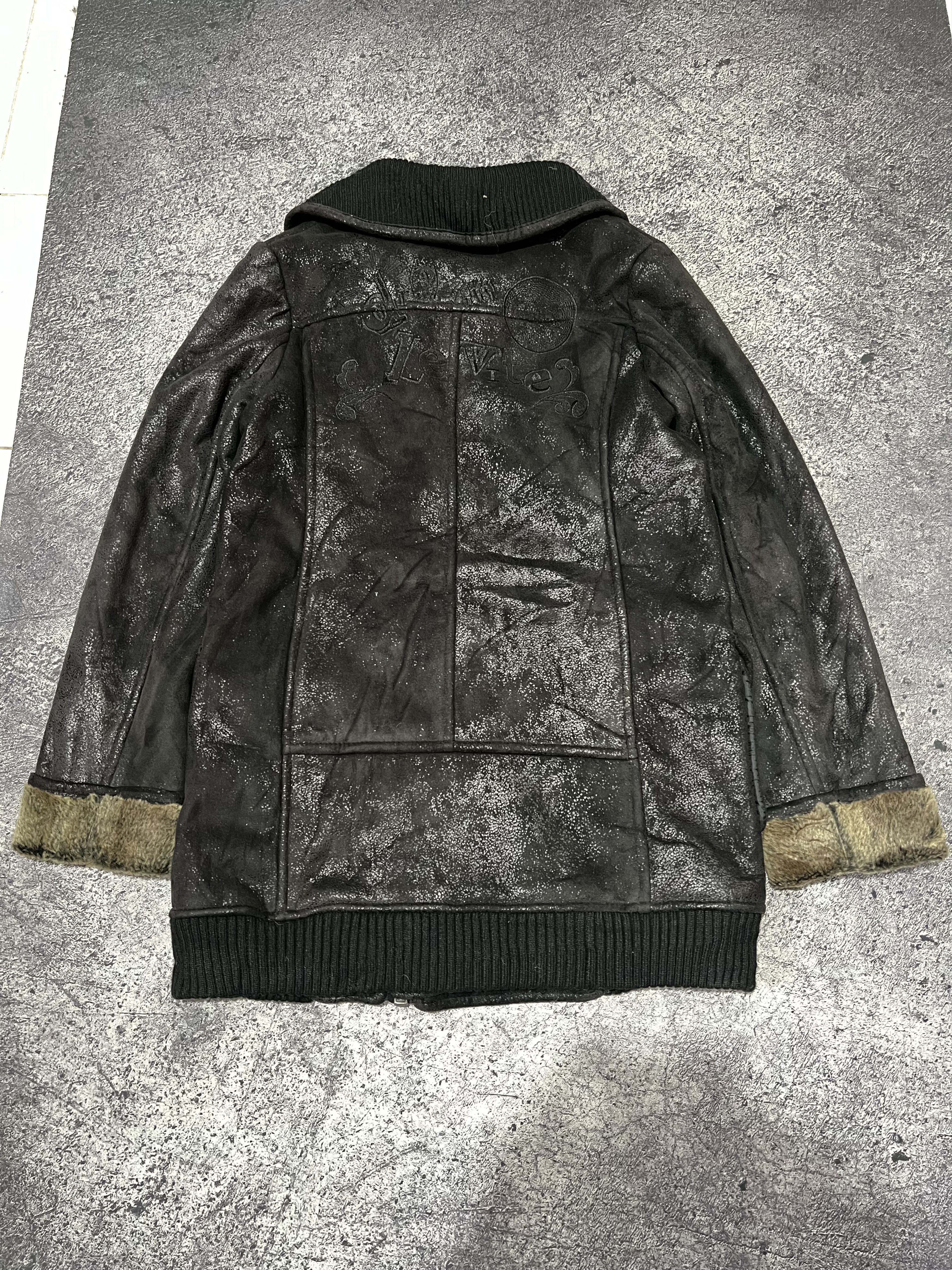 Japanese Brand 2000s Archival Japan Fur Fuzzy Wax Feather y2k Lgb Ifsix Size US M / EU 48-50 / 2 - 3 Thumbnail