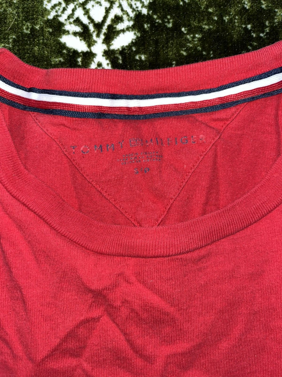 Tommy Hilfiger Tommy Hilfiger Red Essential Logo T-Shirt – Size Small Size US S / EU 44-46 / 1 - 2 Thumbnail