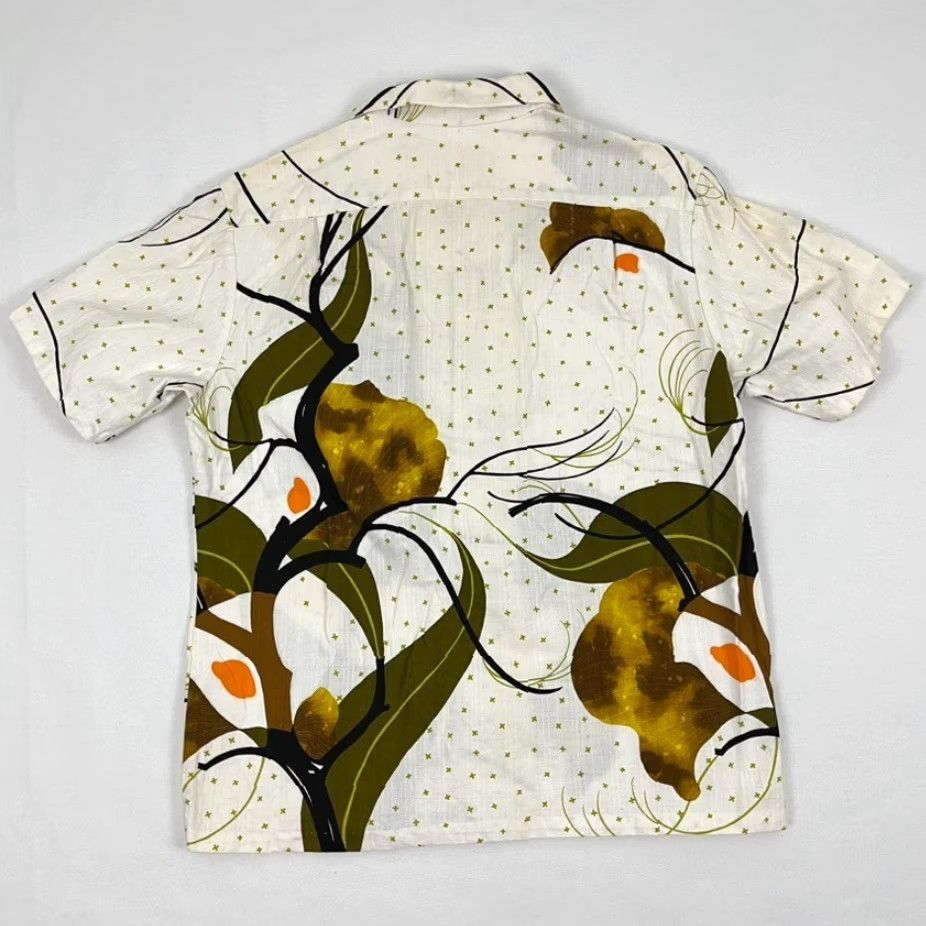 IOLANI VINTAGE Iolani Shirt Mens L White Floral Hawaiian Artsy Tropical Hula Camp 60s 70s Size US L / EU 52-54 / 3 - 6 Thumbnail