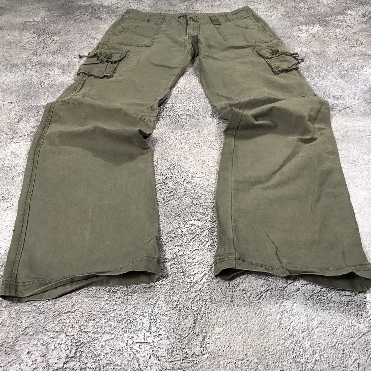 Vintage Vintage 90s Baggy Cargo Pants Olive Green Gorpcore Faded 30 Size 30" / US 8 / IT 44 - 7 Thumbnail