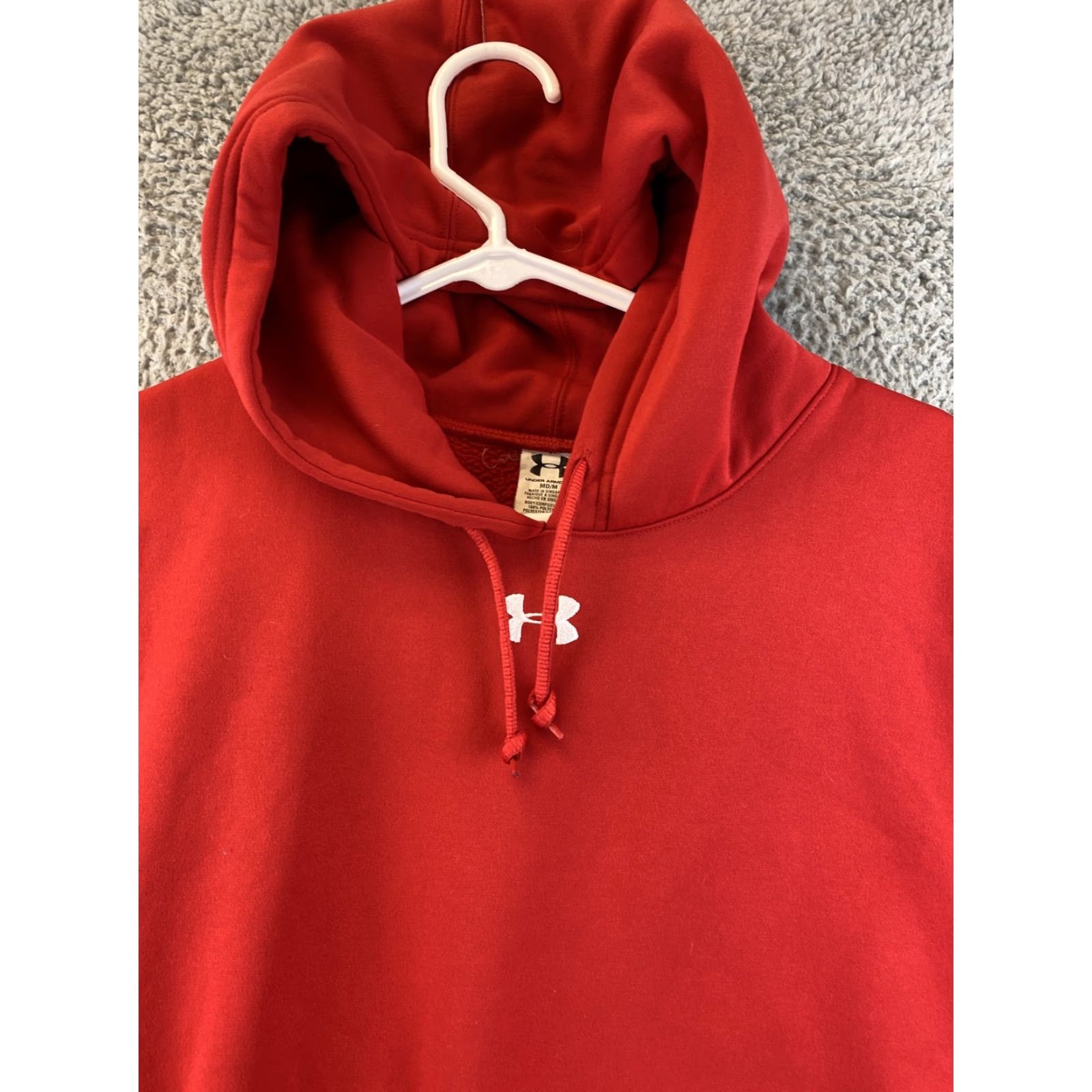 Under Armour Under Armour Mens Red Kangaroo Pockets Hoodie Sweatshirt M 75-44 Regular Men's Colorful Pockets Running Jogging Polyester Zip Drawstring Solid Size US M / EU 48-50 / 2 - 3 Thumbnail