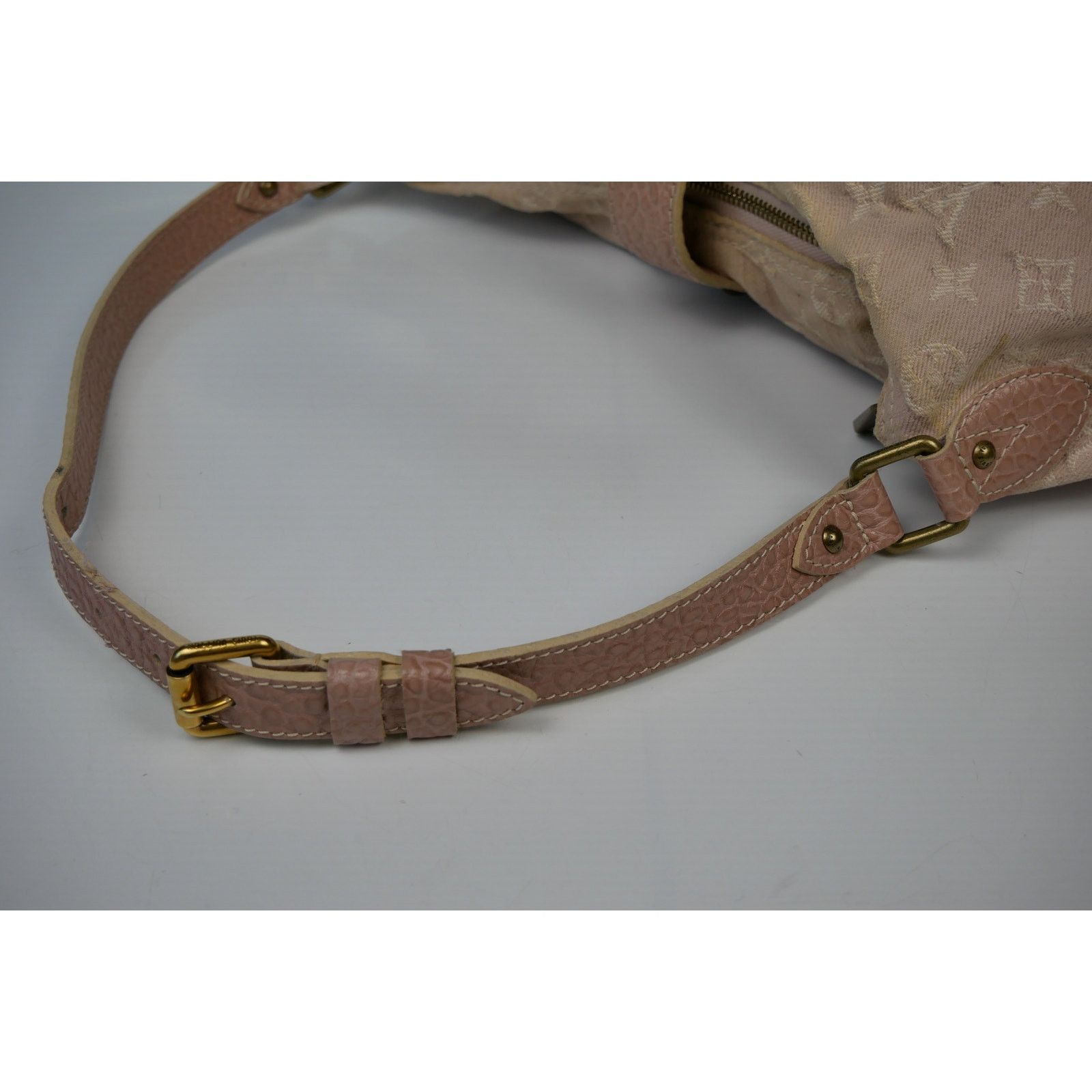 Louis Vuitton Louis Vuitton Rose Denim Monogram Bag Size ONE SIZE - 13 Thumbnail