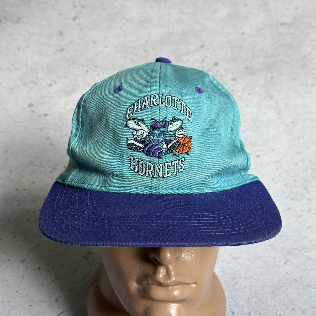 NBA × Vintage Vintage 90s NBA Charlotte Hornets SnapBack Hat Size ONE SIZE - 3 Thumbnail