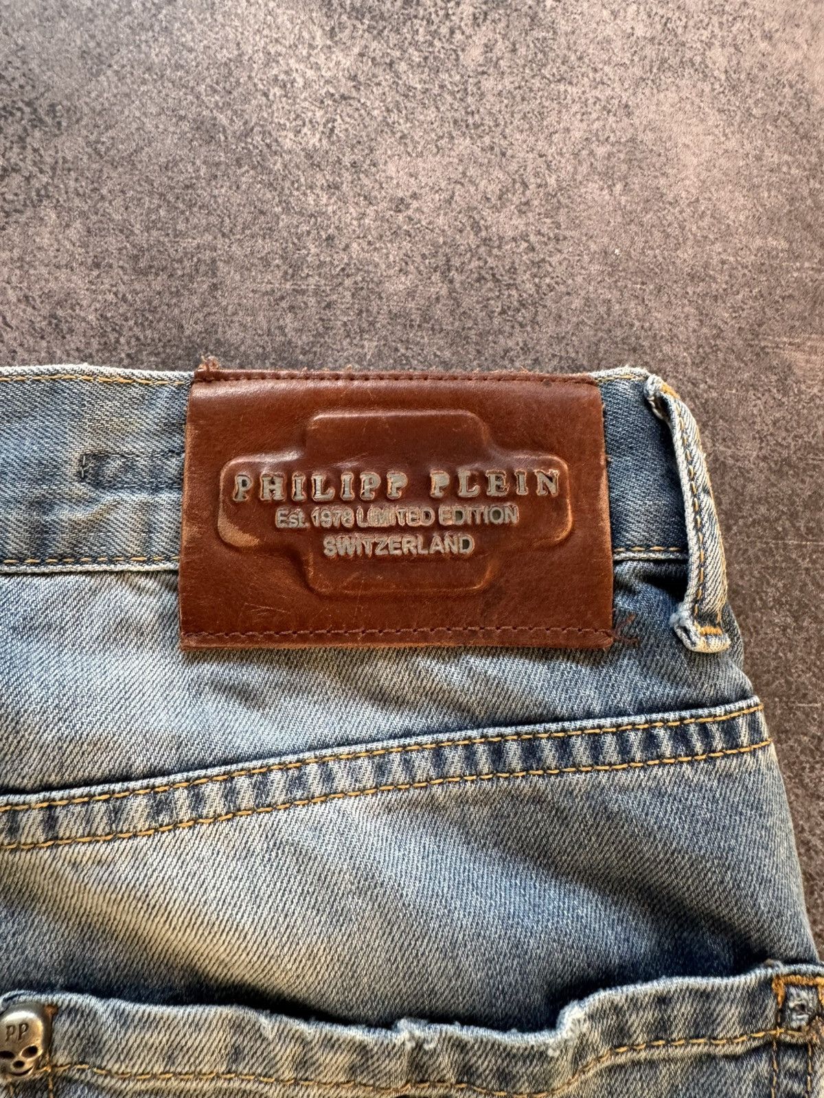 Hysteric Glamour Philip Plein Skull Embossed Crash Distressed Straight Jeans Size US 30 / EU 46 - 6 Thumbnail