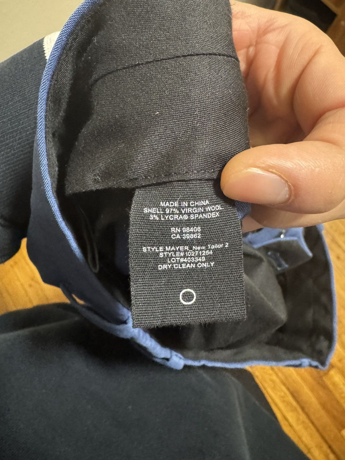 Theory Theory suit Size 38R - 9 Thumbnail