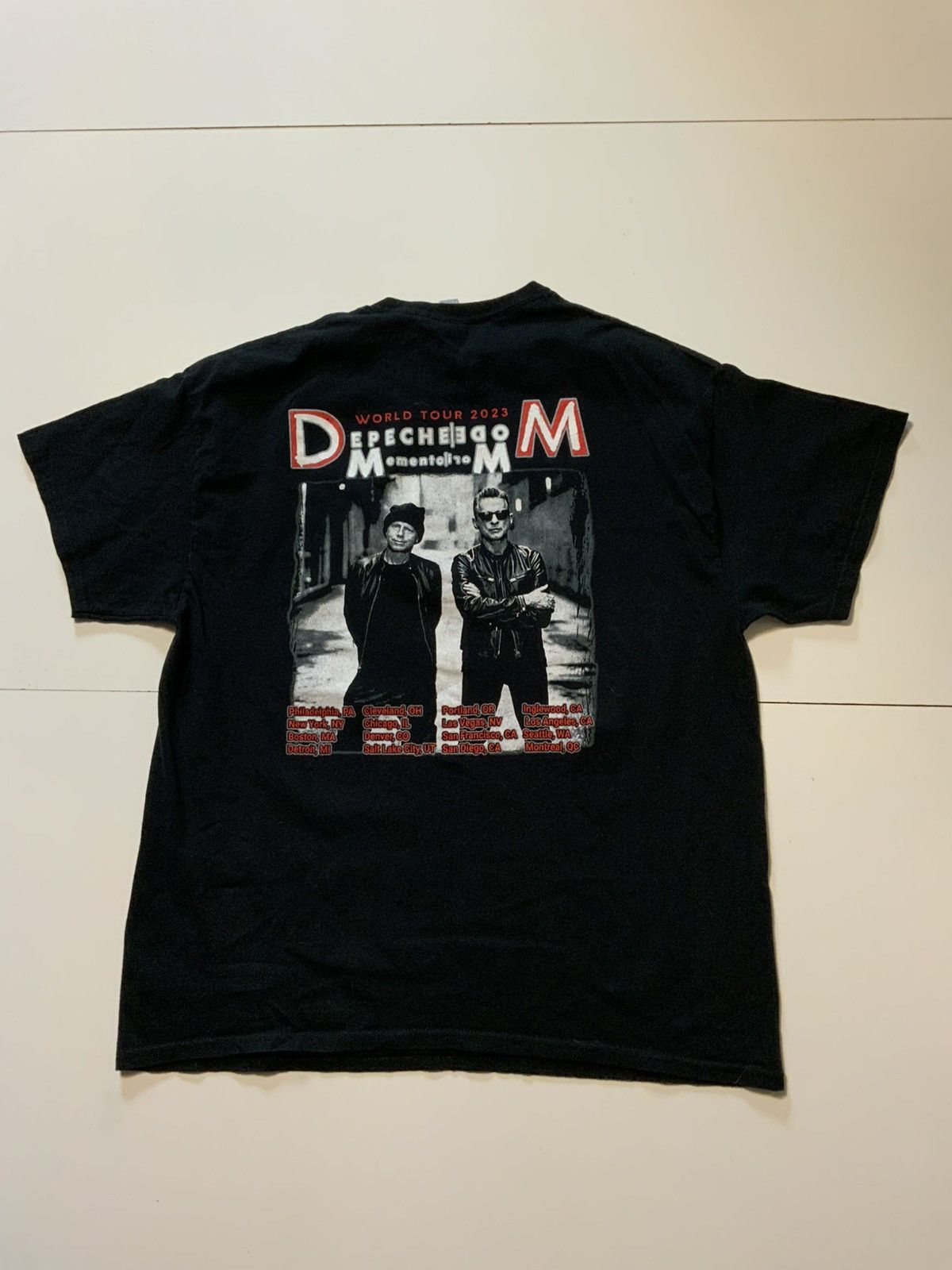 Band Tees Depeche Mode Memento Mori World Tour 2023 Rock Band T-Shirt Size US XL / EU 56 / 4 - 2 Thumbnail