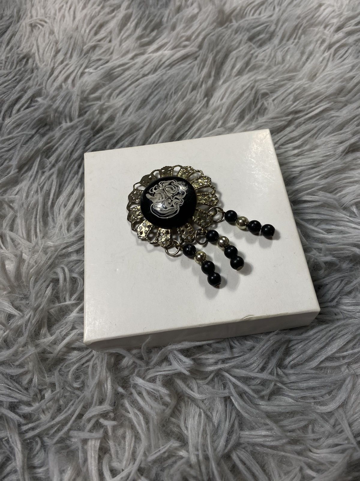 Jewelry Vintage Medusa Cameo Brooch | Japanese Brand Size ONE SIZE - 3 Thumbnail