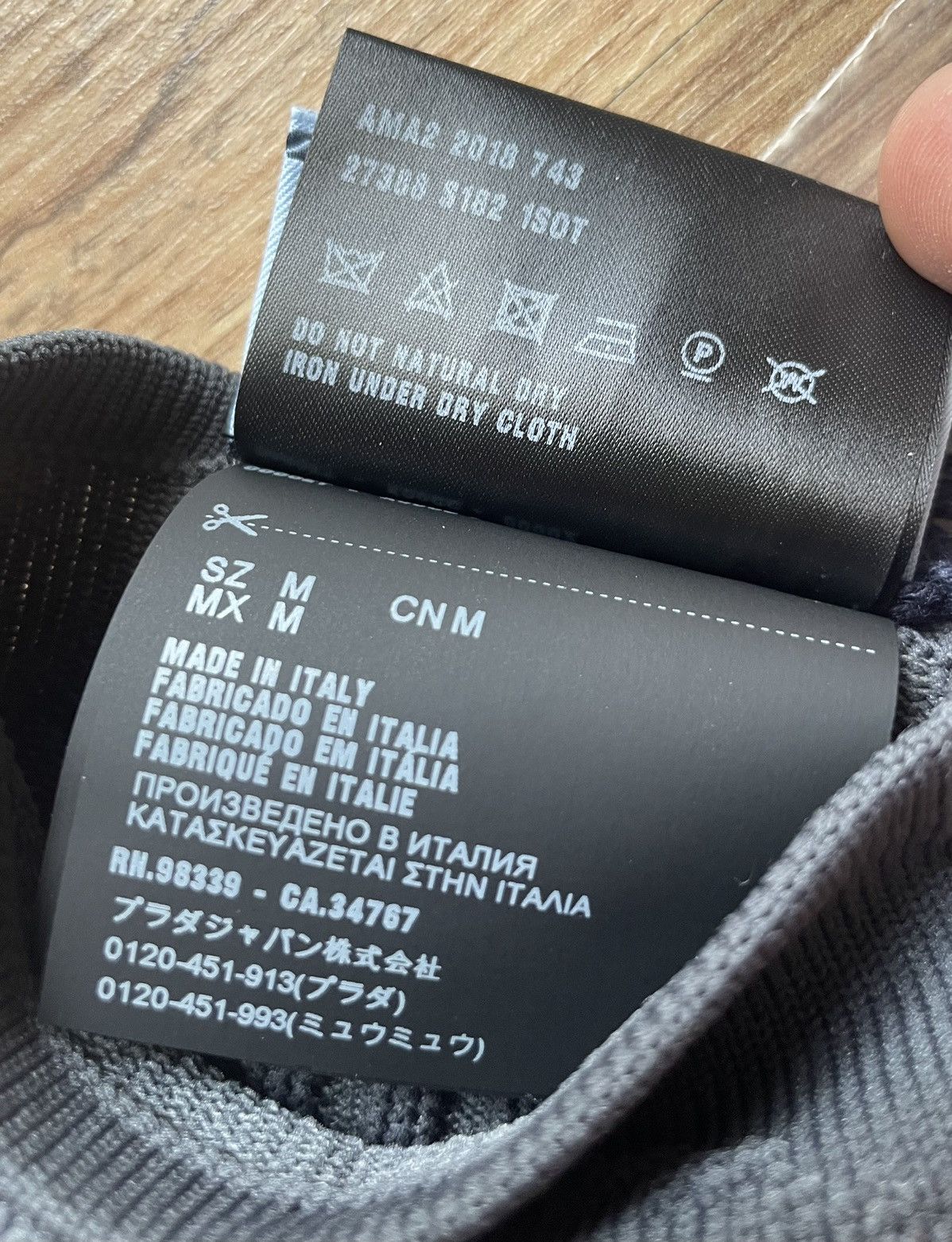 Prada Prada 2018 Sleeve Gloves Size ONE SIZE - 4 Thumbnail
