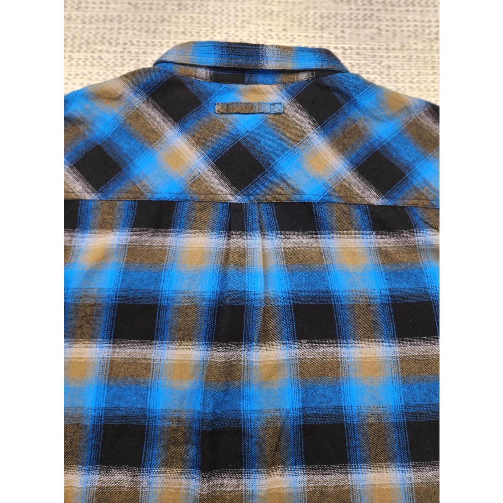 Vintage Legendary Whitetails Shirt Mens XL Blue Plaid Flannel Button-Down Shirt Size US XL / EU 56 / 4 - 6 Thumbnail