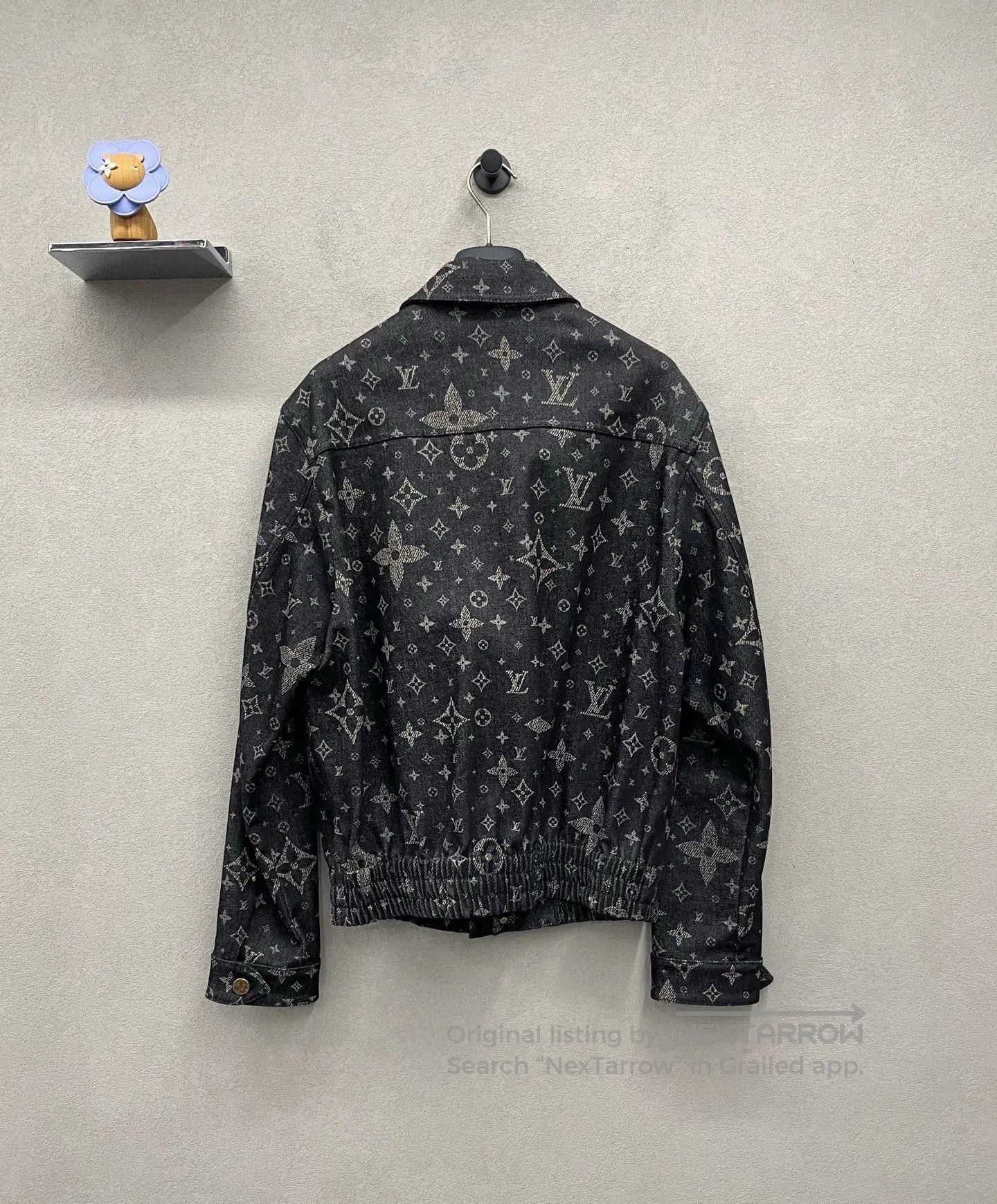 Louis Vuitton LV Black Logo Printed Jacket Size 48. Size US M / EU 48-50 / 2 - 2 Thumbnail