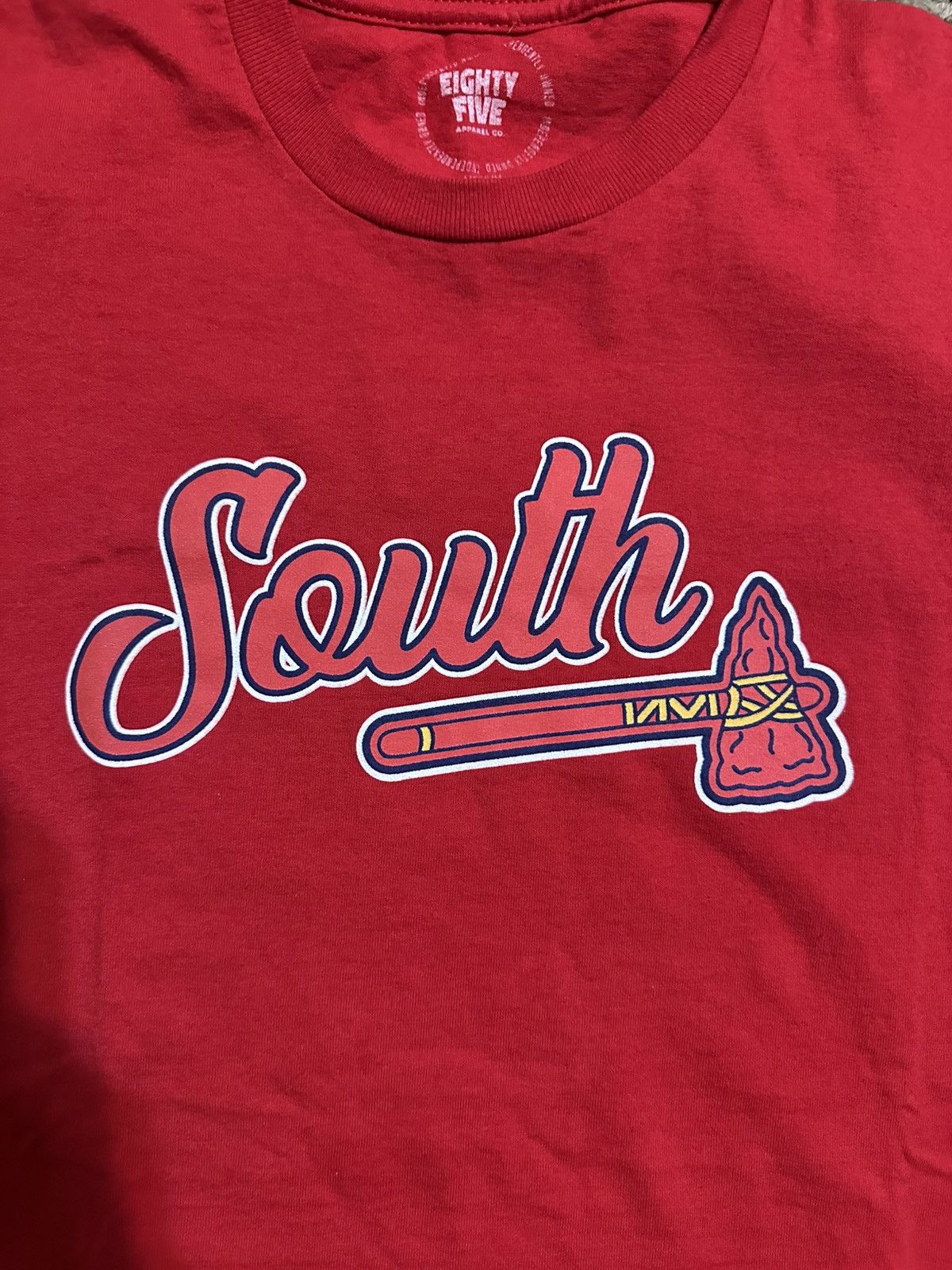 MLB Vintage 85 south “t-hawk triple red” shirt 00s size medium Size US M / EU 48-50 / 2 - 2 Thumbnail