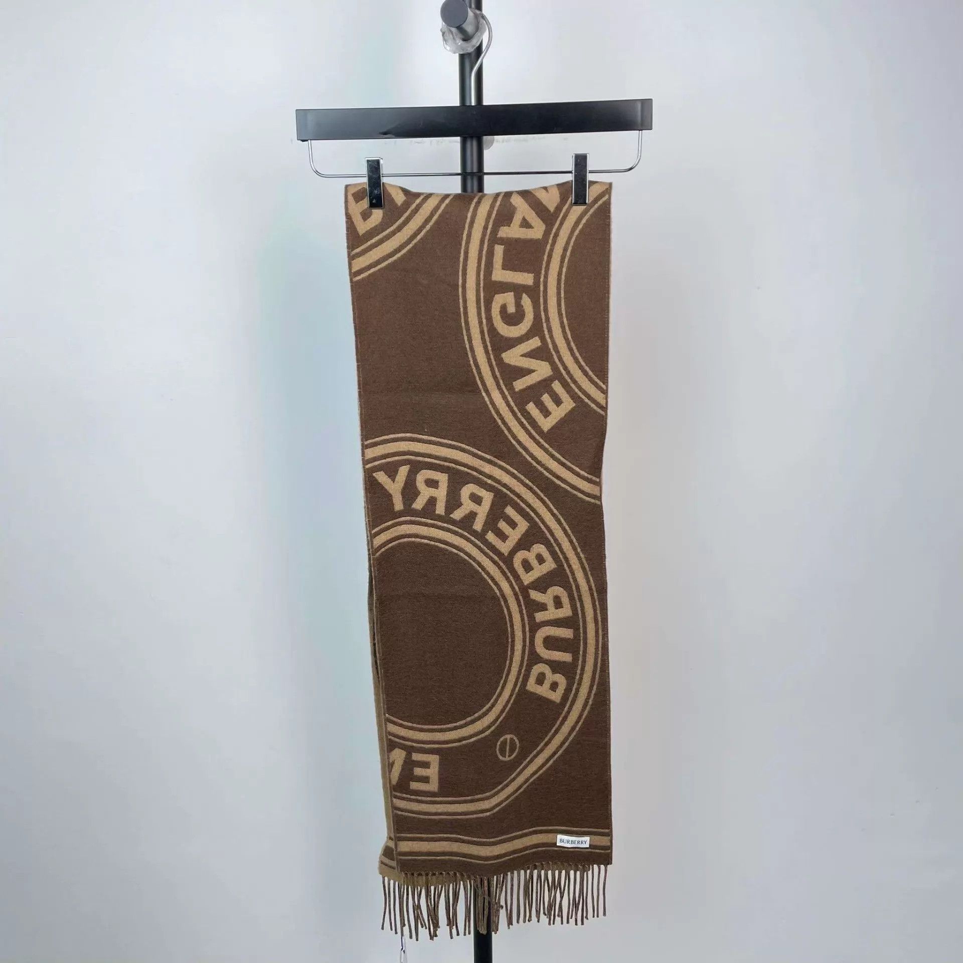 Burberry BURBERRY Camel Wool Scarf 168/28 Size ONE SIZE - 1 Thumbnail