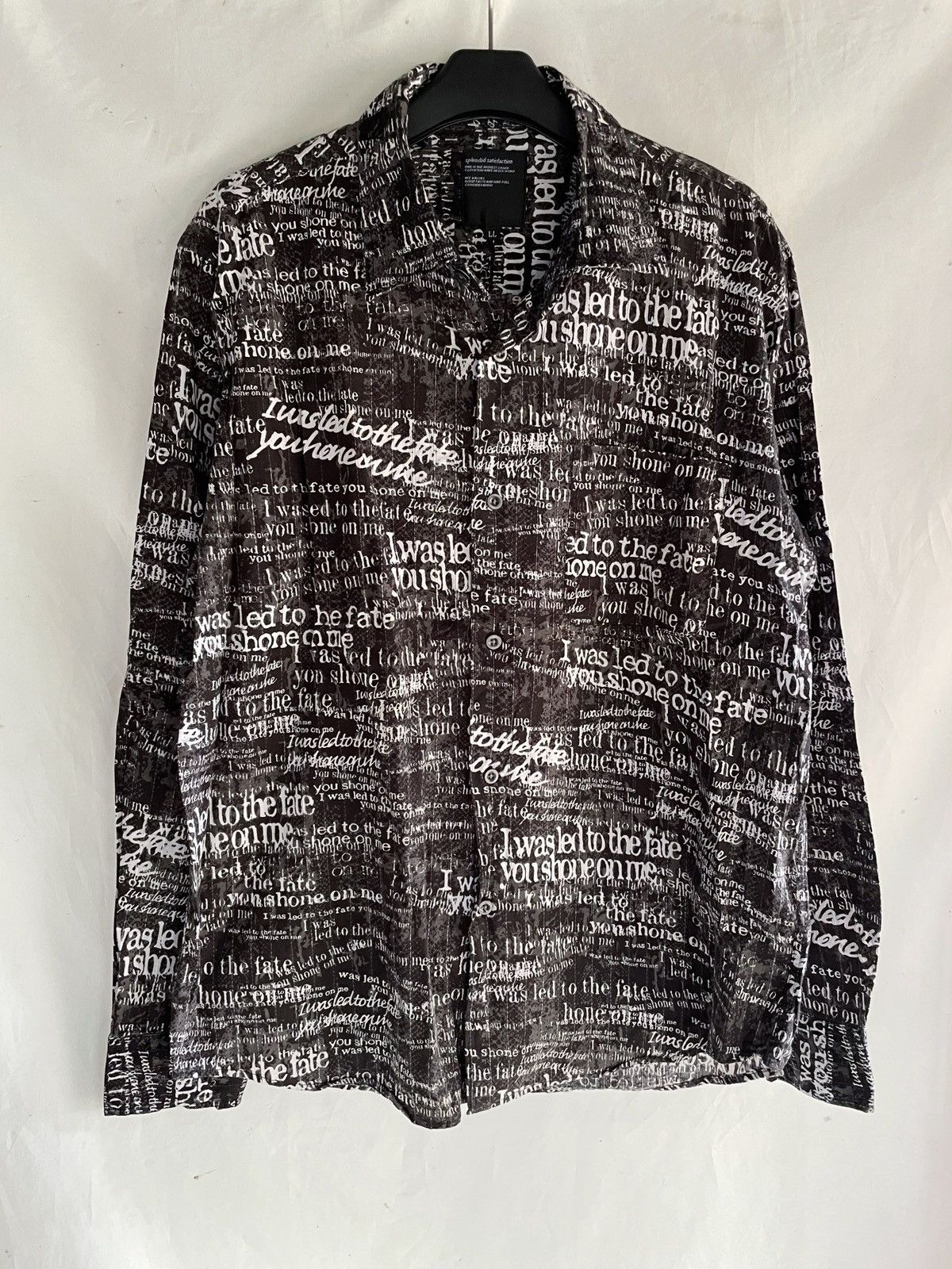 Japanese Brand SPLENDID SATISFACTION WRITER POEM BUTTON DOWN SHIRT Size US XL / EU 56 / 4 - 1 Thumbnail