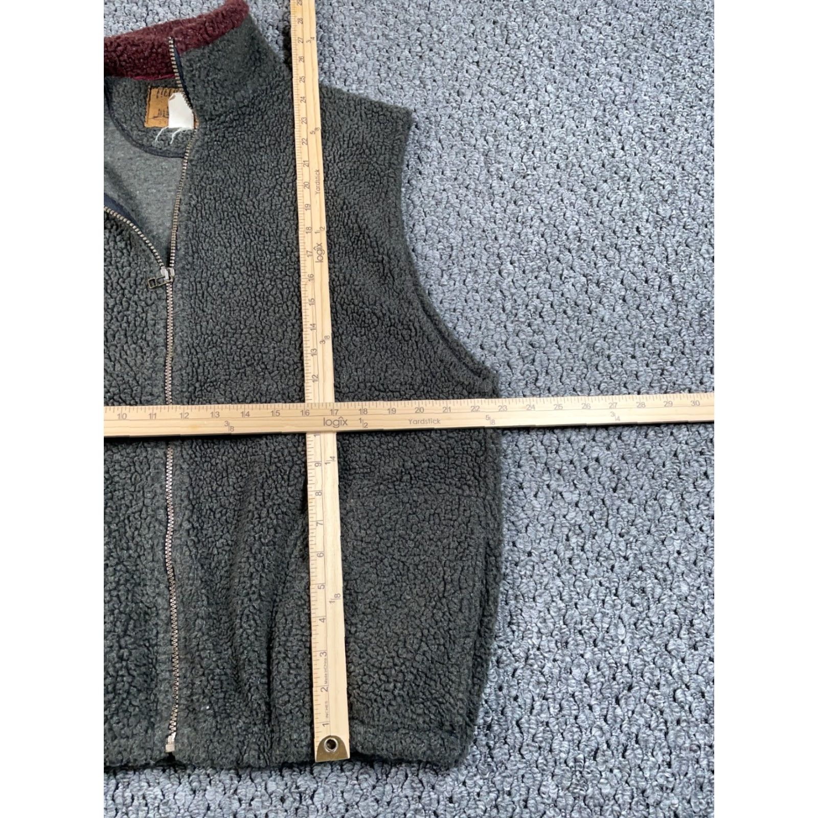 Vintage Field & Stream VTG Fleece Zip Up Vest Adult Large Dark Gray Outdoor Hiking Size US L / EU 52-54 / 3 - 5 Thumbnail