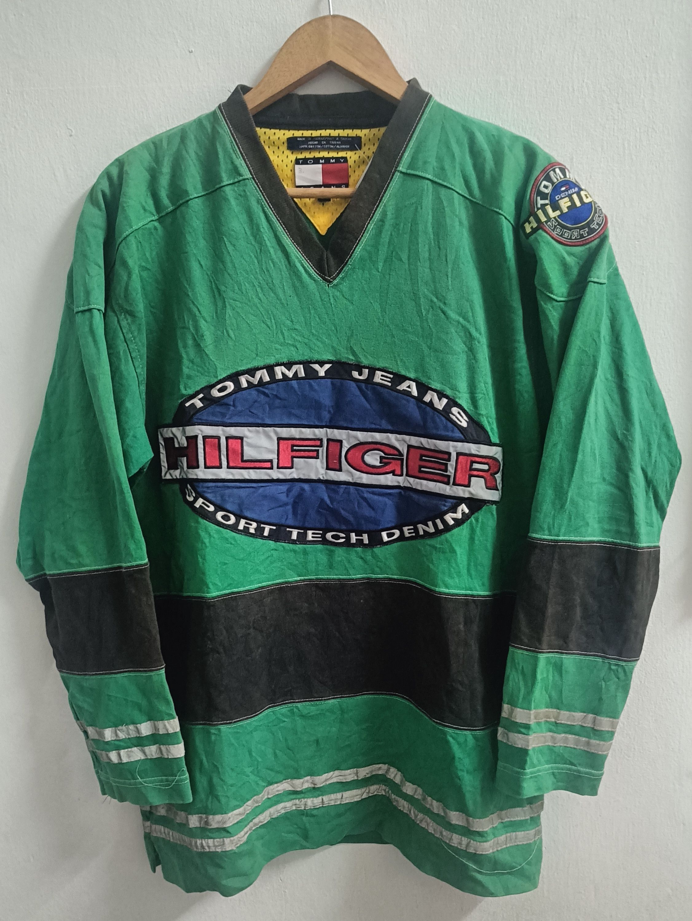 Rap Tees 🔥🔥 Rare Vintage 90s Tommy Hilfiger Jeans Sport Tech L/S Size US L / EU 52-54 / 3 - 1 Thumbnail