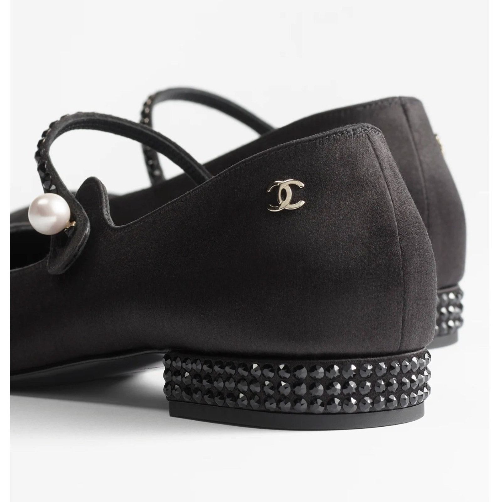 Chanel Chanel 24B Black Crystal CC Mary Jane Ballerina Flat 37 Size US 7 / IT 37 - 7 Thumbnail