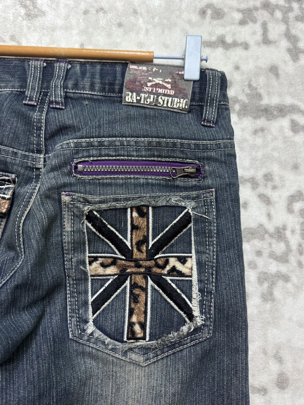 Hysteric Glamour Ba-tsu Studio Union Jack Pocket Distressed Straight Denim Size US 29 - 14 Thumbnail