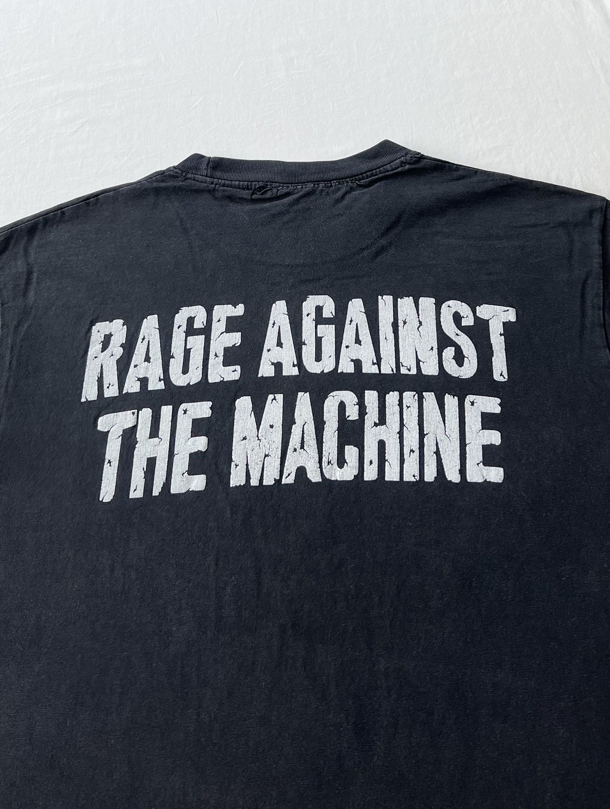 Band Tees Vintage 2000s Rage Against The Machine Black T-shirt Size US M / EU 48-50 / 2 - 11 Thumbnail