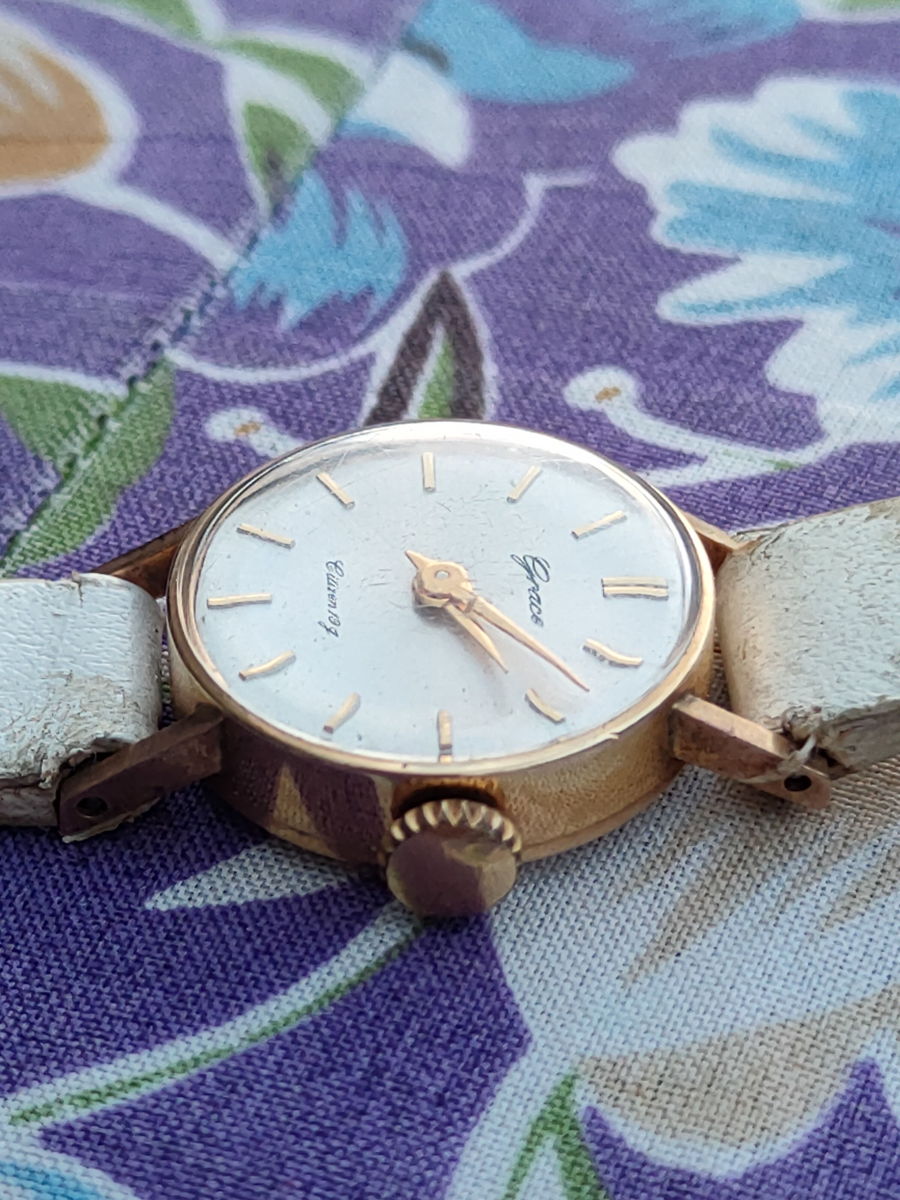 Japanese Brand × Vintage Grace 15k 50 microns gold filled vintage small watch ladies Size ONE SIZE - 2 Thumbnail