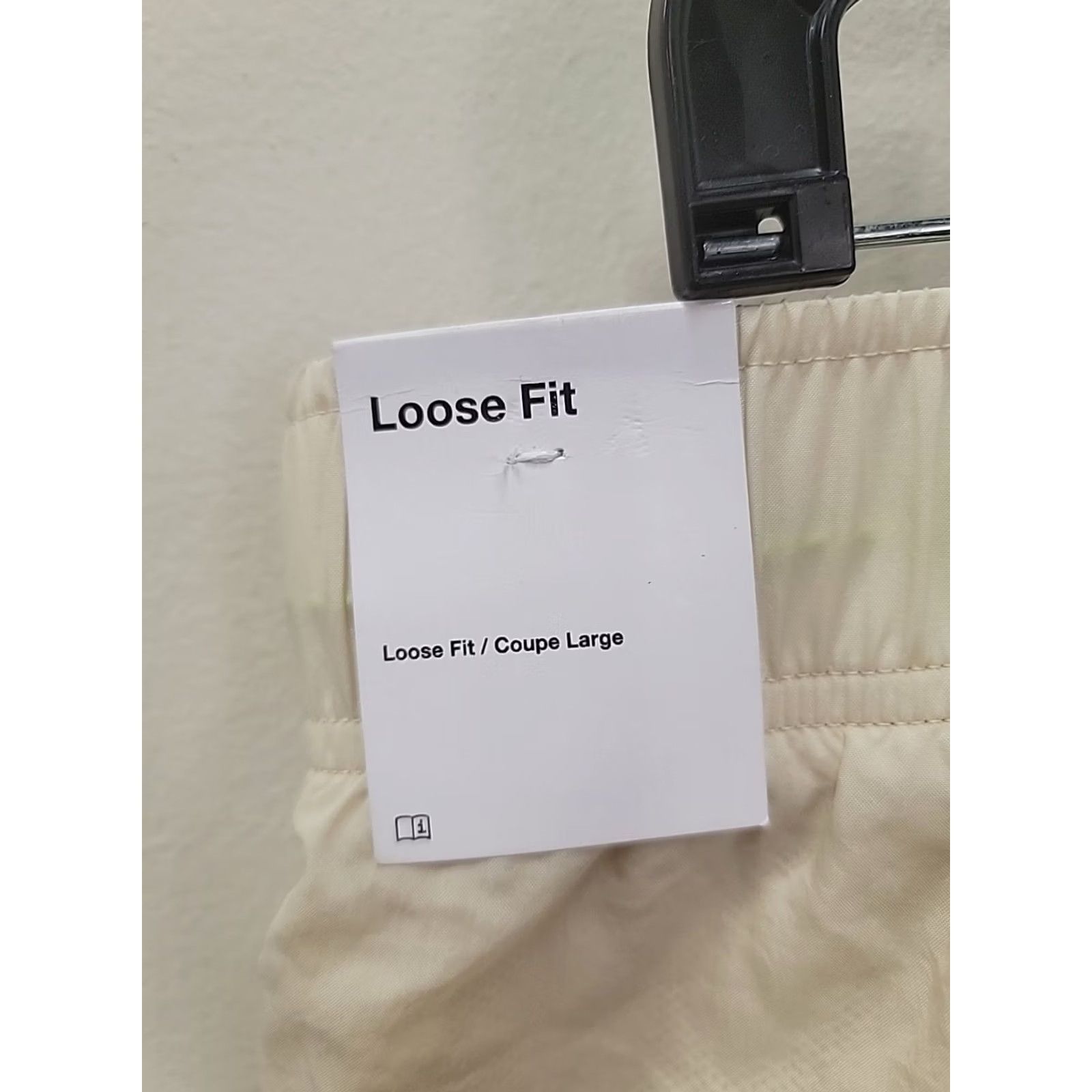 Nike Nike Women's Icon Clash Woven Shorts NWT Beige 100% Nylon L Regular Gym Training Activewear Shorts Sports Weekend Mens? Size 36" / US 14 / IT 50 - 3 Thumbnail