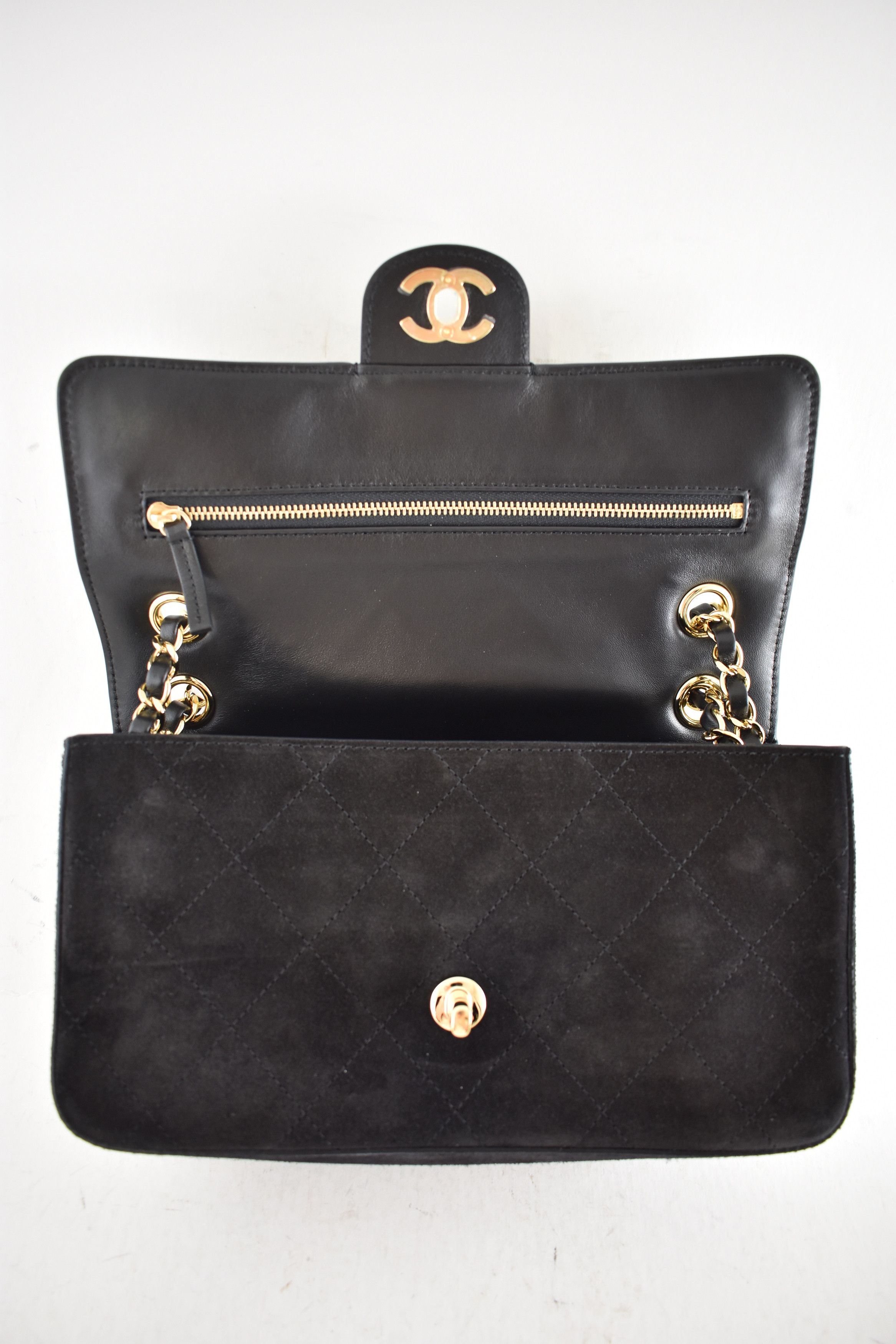 Chanel 26S Maxi Souplissimo Small Medium Suede CC Logo Flap Bag Size ONE SIZE - 12 Thumbnail
