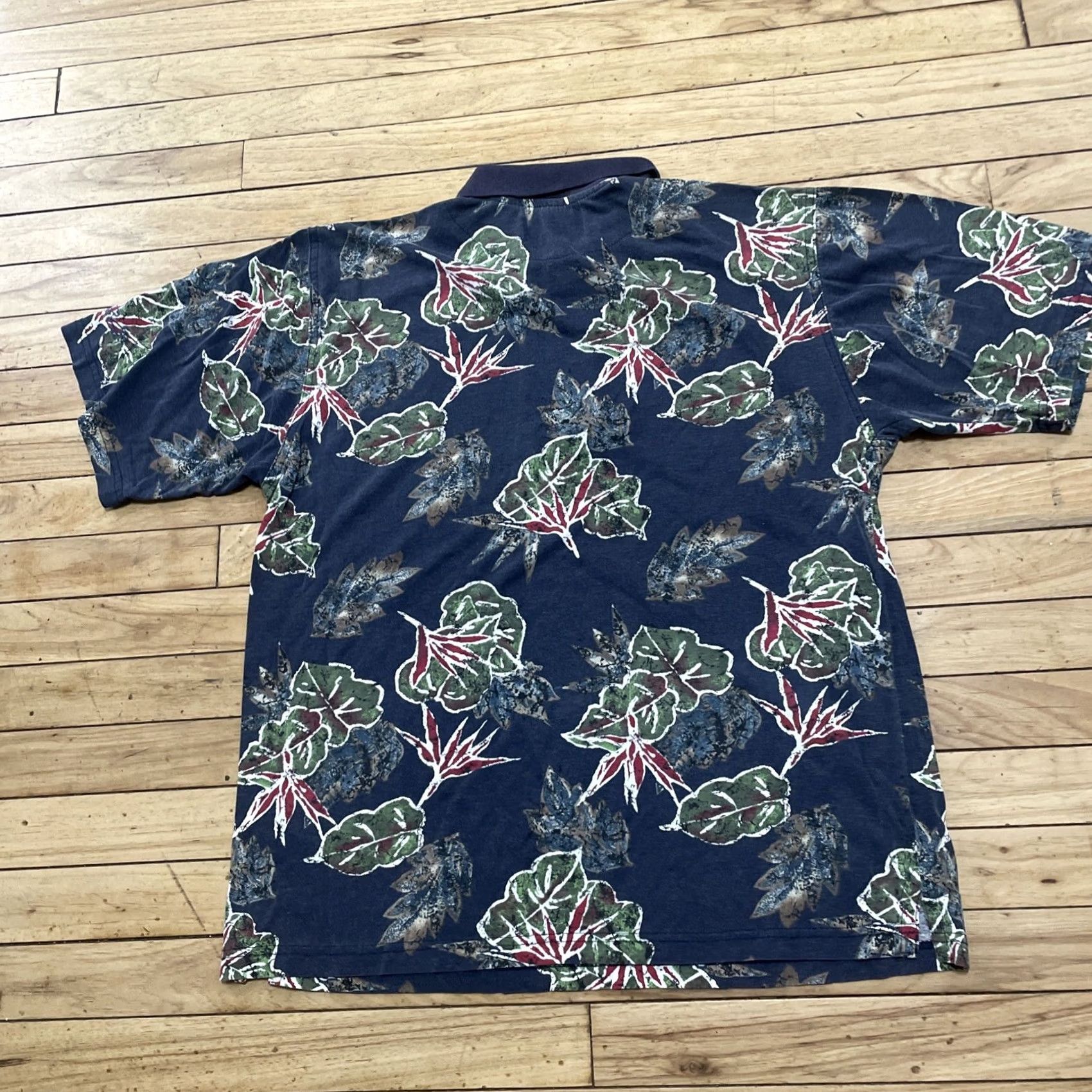 Vintage VINTAGE Chi Chi Polo Shirt Men M Blue Green Leaves Print 90s Retro Hawaiian Casual Polo Shirt Men M Size US M / EU 48-50 / 2 - 2 Thumbnail