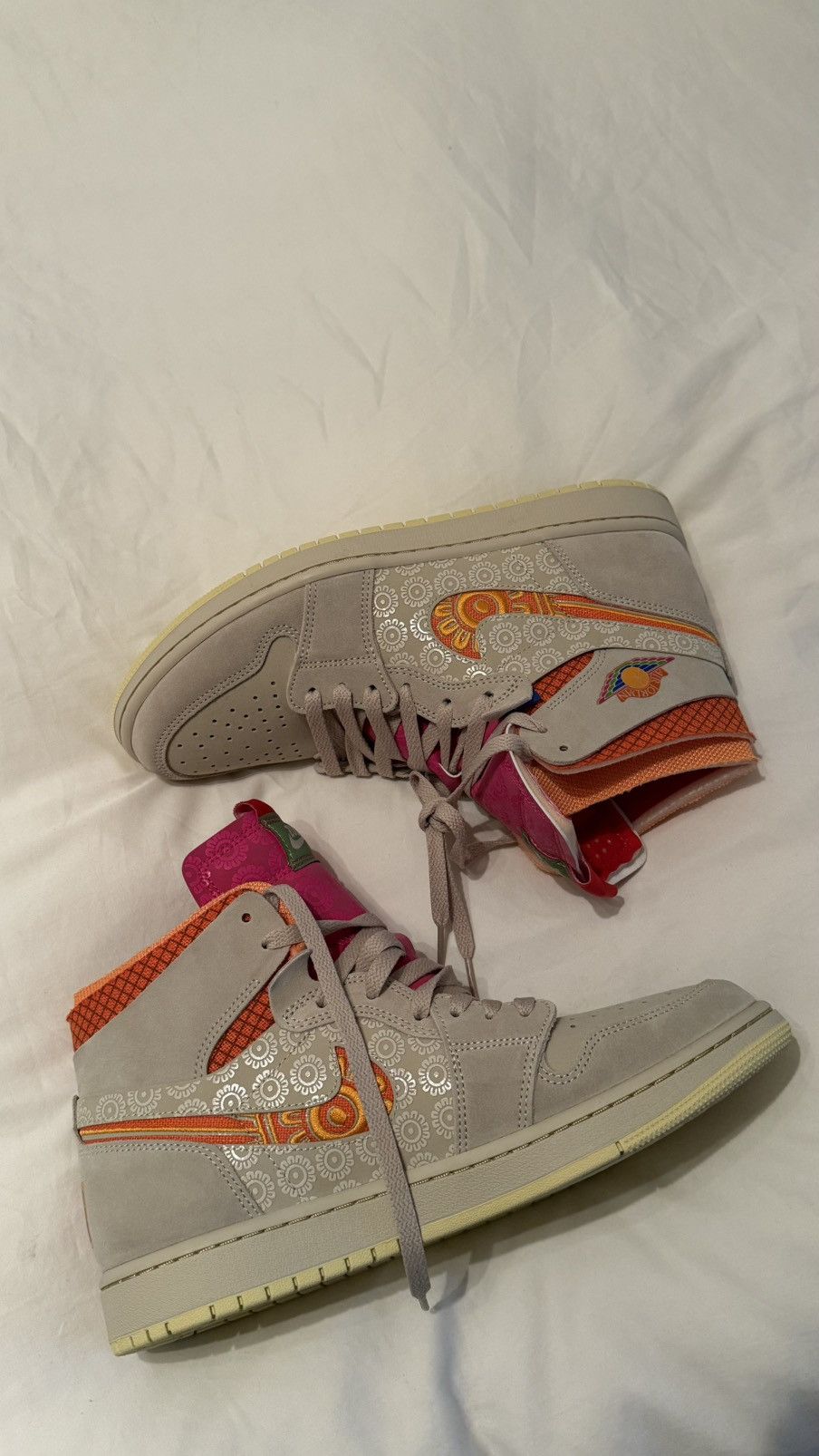 Nike Air Jordan 1 Zoom Comfort "Somos Familia" - Día de Muertos Size US 10 / EU 43 - 2 Thumbnail