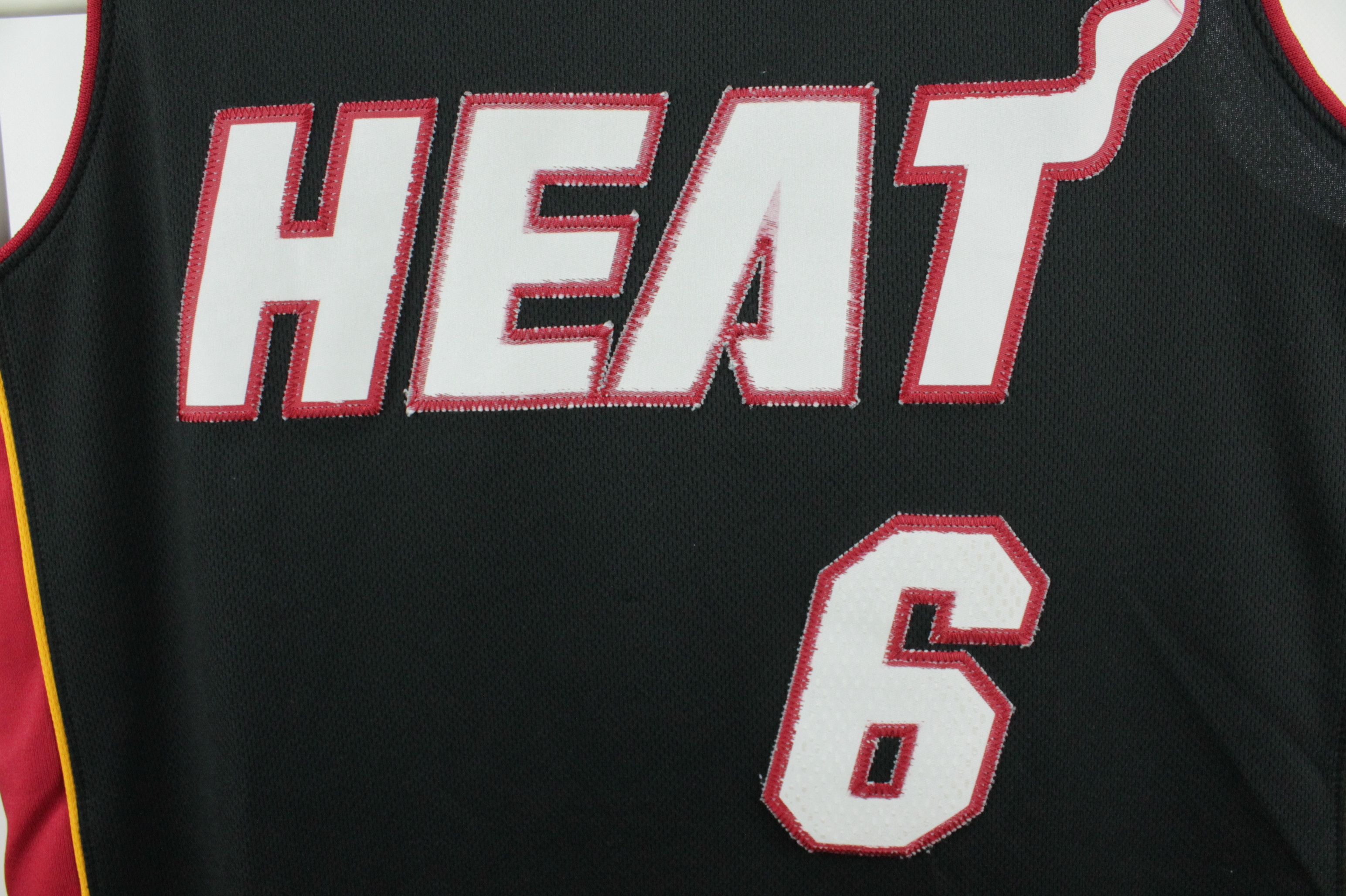 Adidas × NBA Adidas 2010 LEBRON JAMES #6 MIAMI HEAT AWAY JERSEY Size US S / EU 44-46 / 1 - 4 Thumbnail