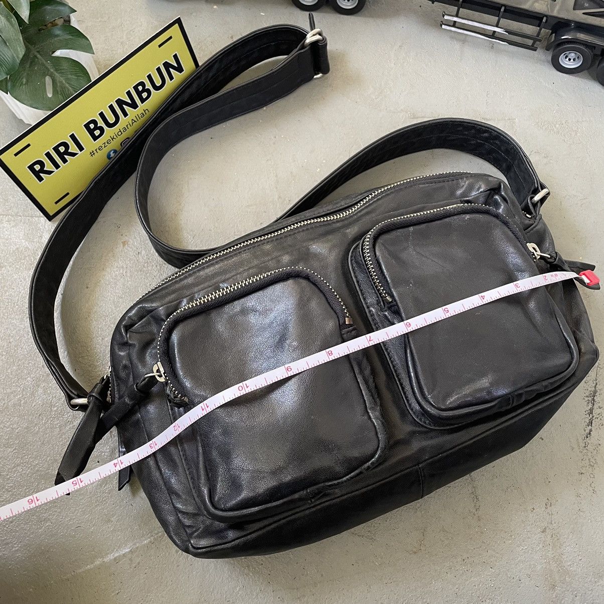 Club Monaco CLUB MONACO TWIN POCKET LEATHER CROSSBODY BAG Size ONE SIZE - 11 Thumbnail