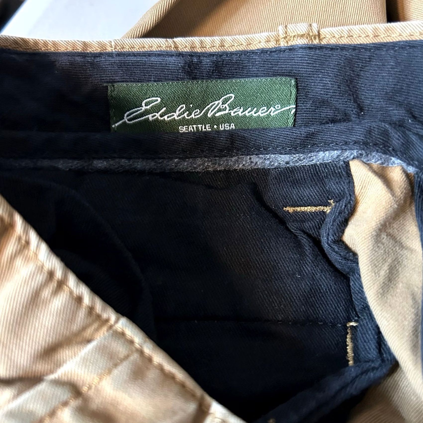 Eddie Bauer Eddie Bauer Mens Pants Khakis Straight Leg 32x32 100% Cotton Brown Front Flat Front Zip Button Pockets Clothing Folded? Size US 32 / EU 48 - 4 Thumbnail