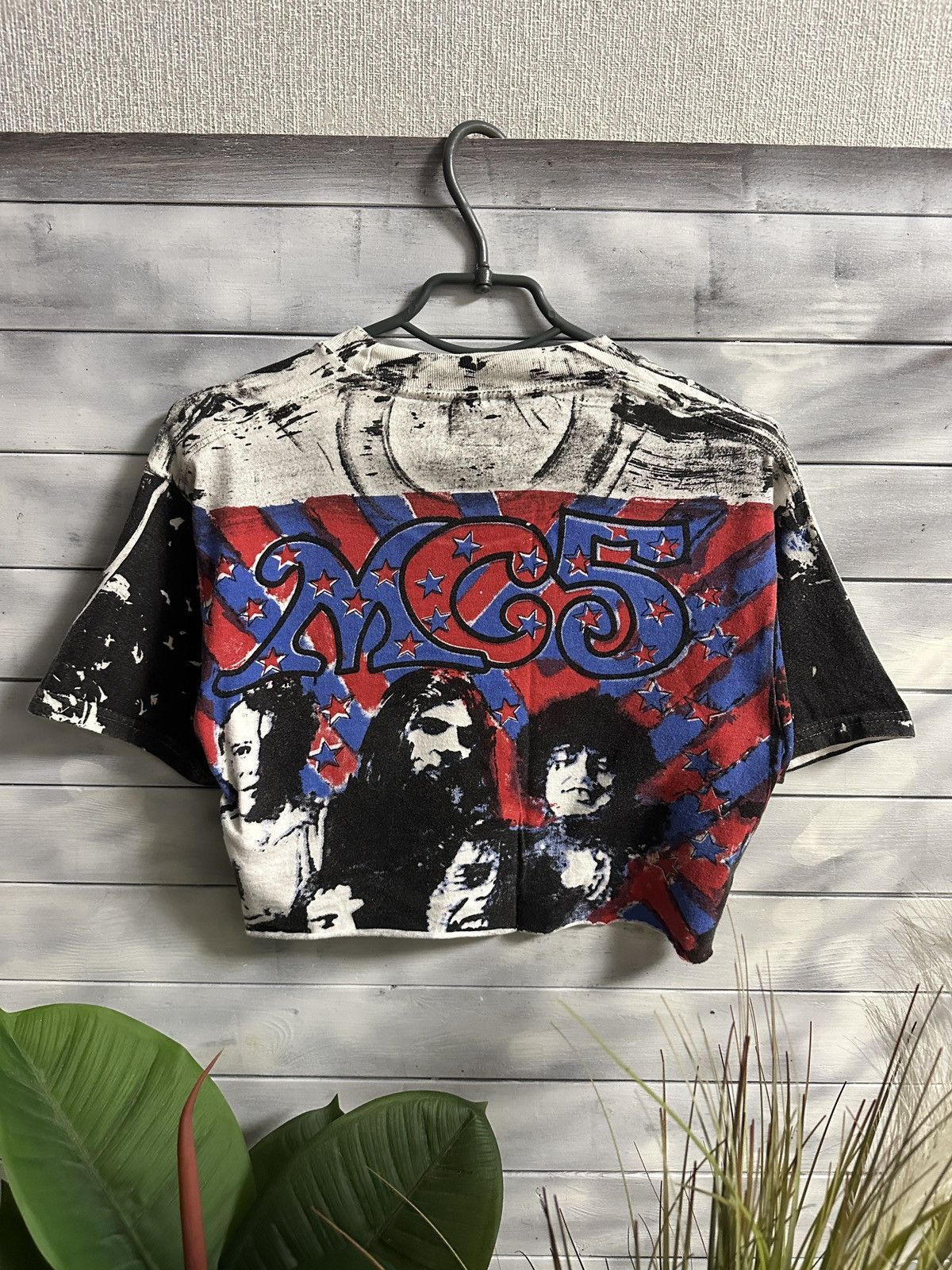 Band Tees Very Rare Vintage T-shirt M65 Rock 90’s Crop Top Custom Size ONE SIZE - 2 Thumbnail