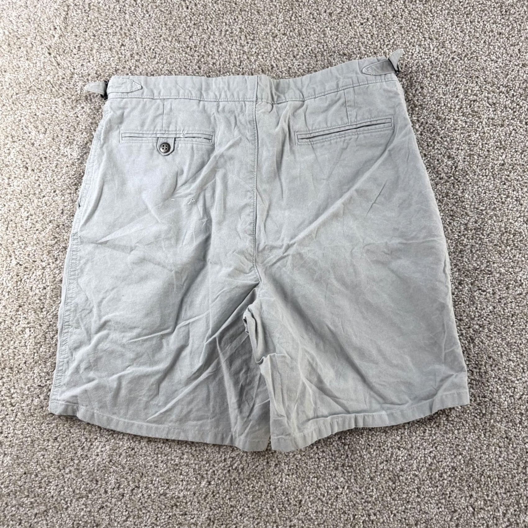 Vintage VINTAGE EZ's Chino Shorts Mens 34 Gray Pleated Adjustable Waist Cotton Casual Shirt Size US 34 / EU 50 - 2 Thumbnail