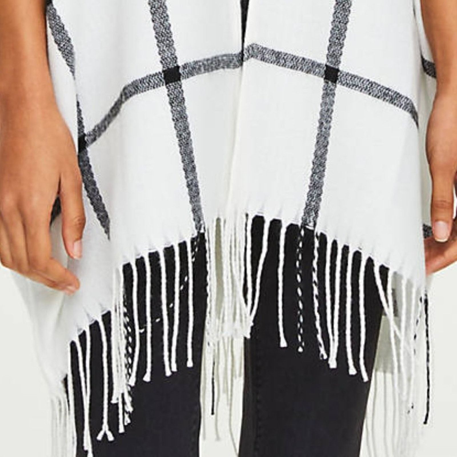 Loft LOFT White Plaid Fringe Wrap Scarf Size ONE SIZE - 2 Thumbnail