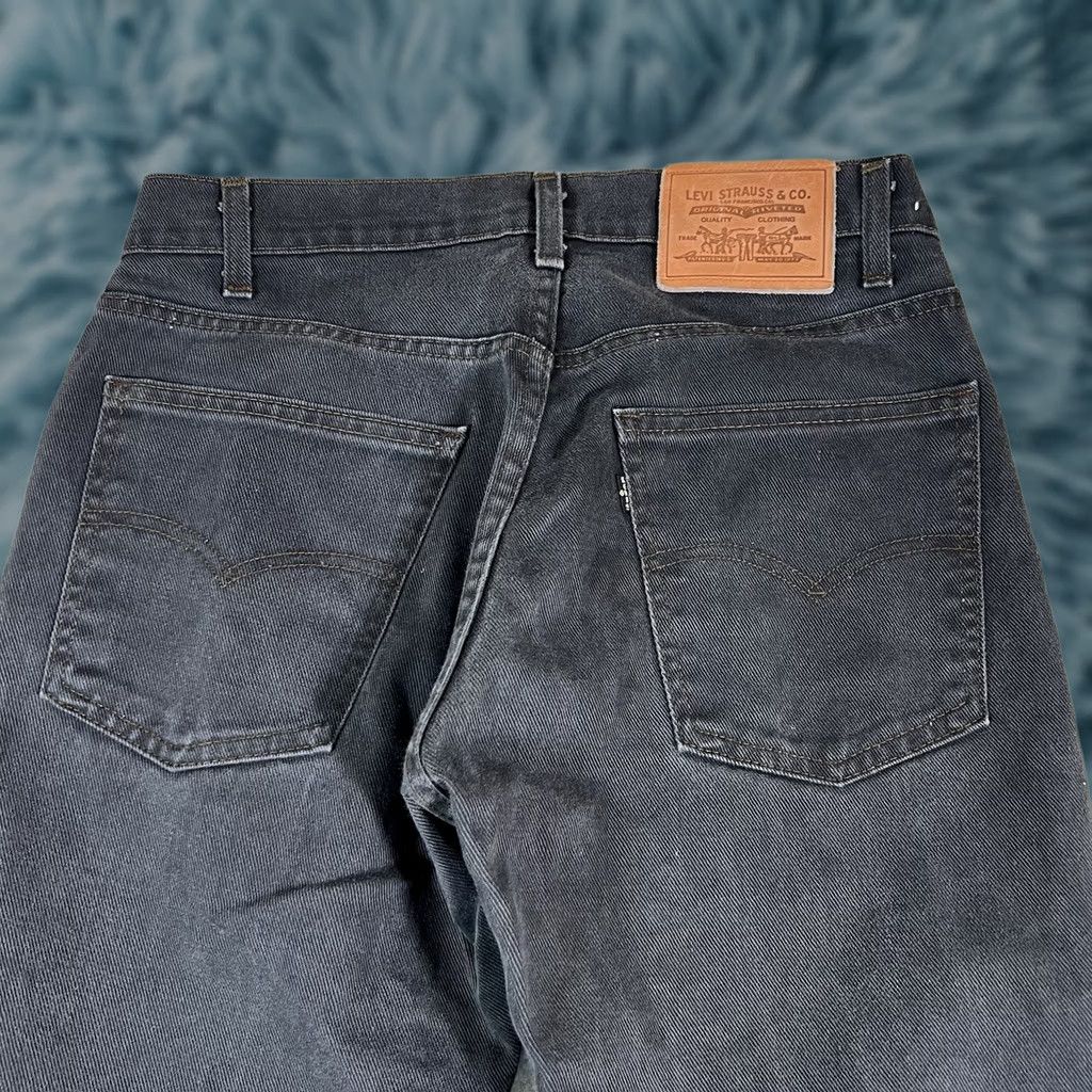 Levi's VINTAGE Levi’s 505 Jeans Men 29x29 Black Denim USA Made 1982 Leather/Black Tab Size US 29 - 1 Thumbnail