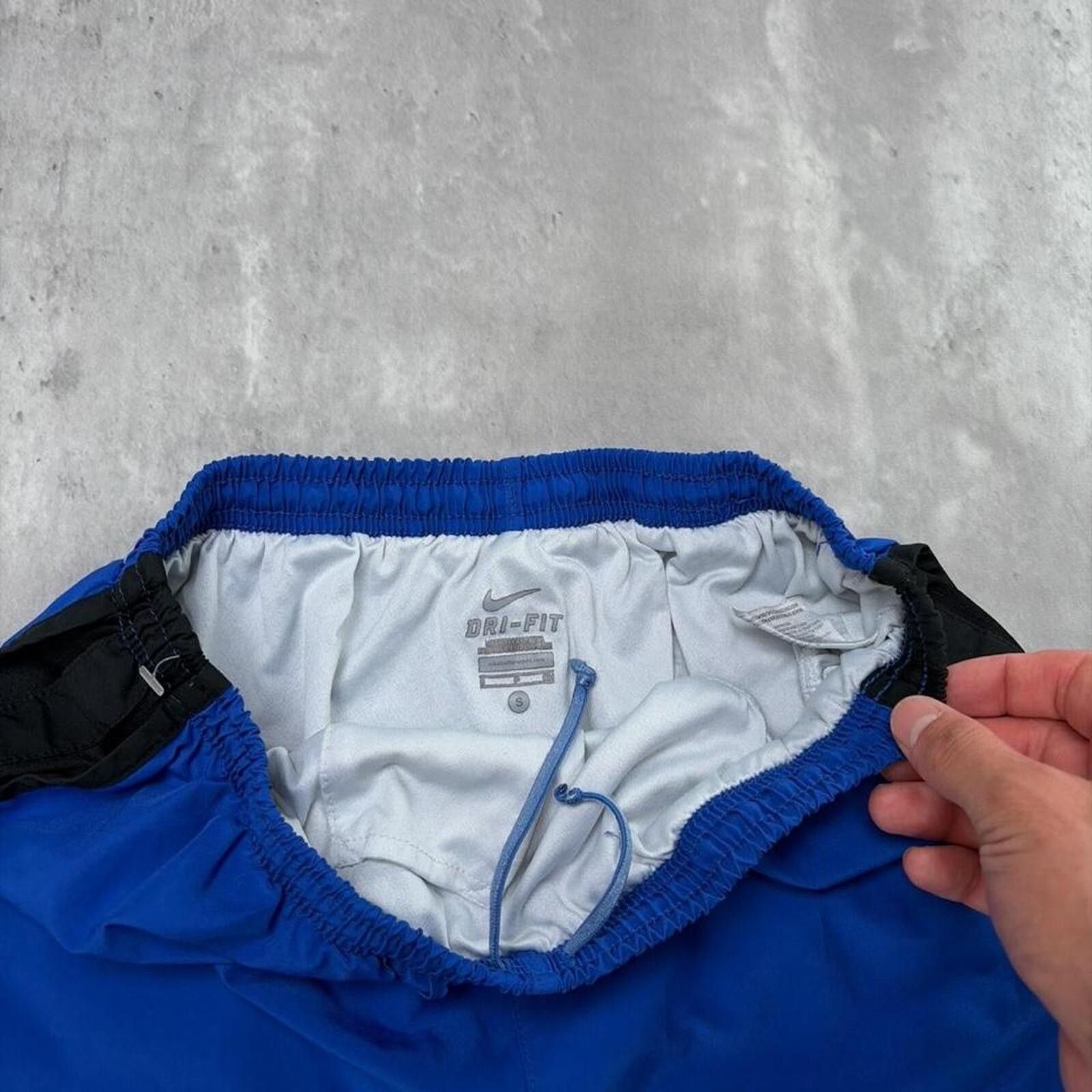 Nike Y2K Blue Nike Swoosh Grunge Mini Dri Fit Running Shorts Size 28" / US 6 / IT 42 - 4 Thumbnail