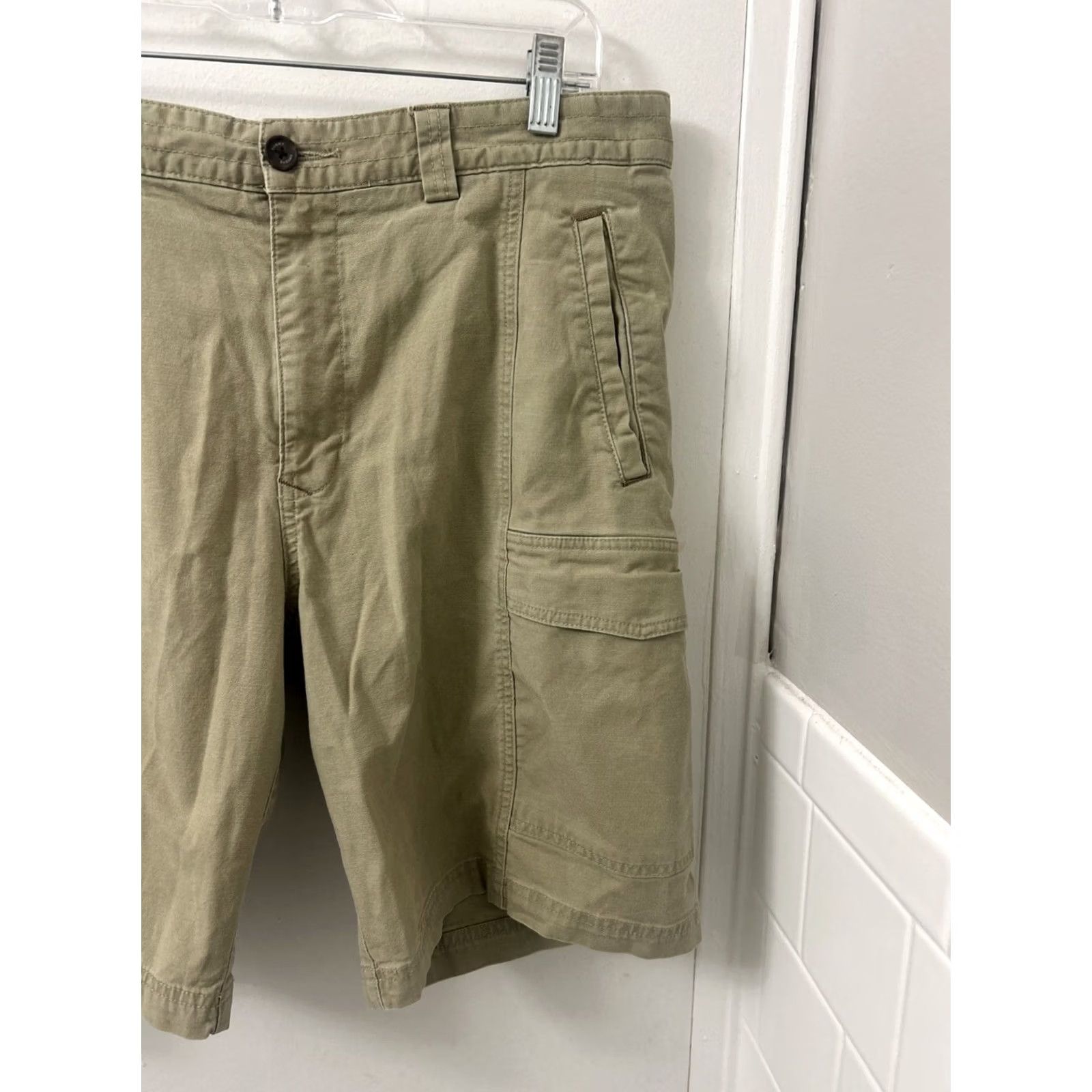 Tommy Bahama Tommy Bahama Cargo Shorts Mens Size 34 Brown Pockets 9” Inseam Casual Travel Short Shirt? Size US 34 / EU 50 - 3 Thumbnail