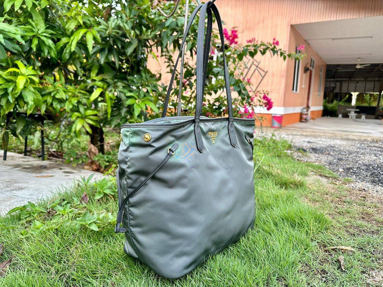 Prada Authentic Prada Tessuto Nyalon Tote Shoulder Bag Size ONE SIZE - 3 Thumbnail