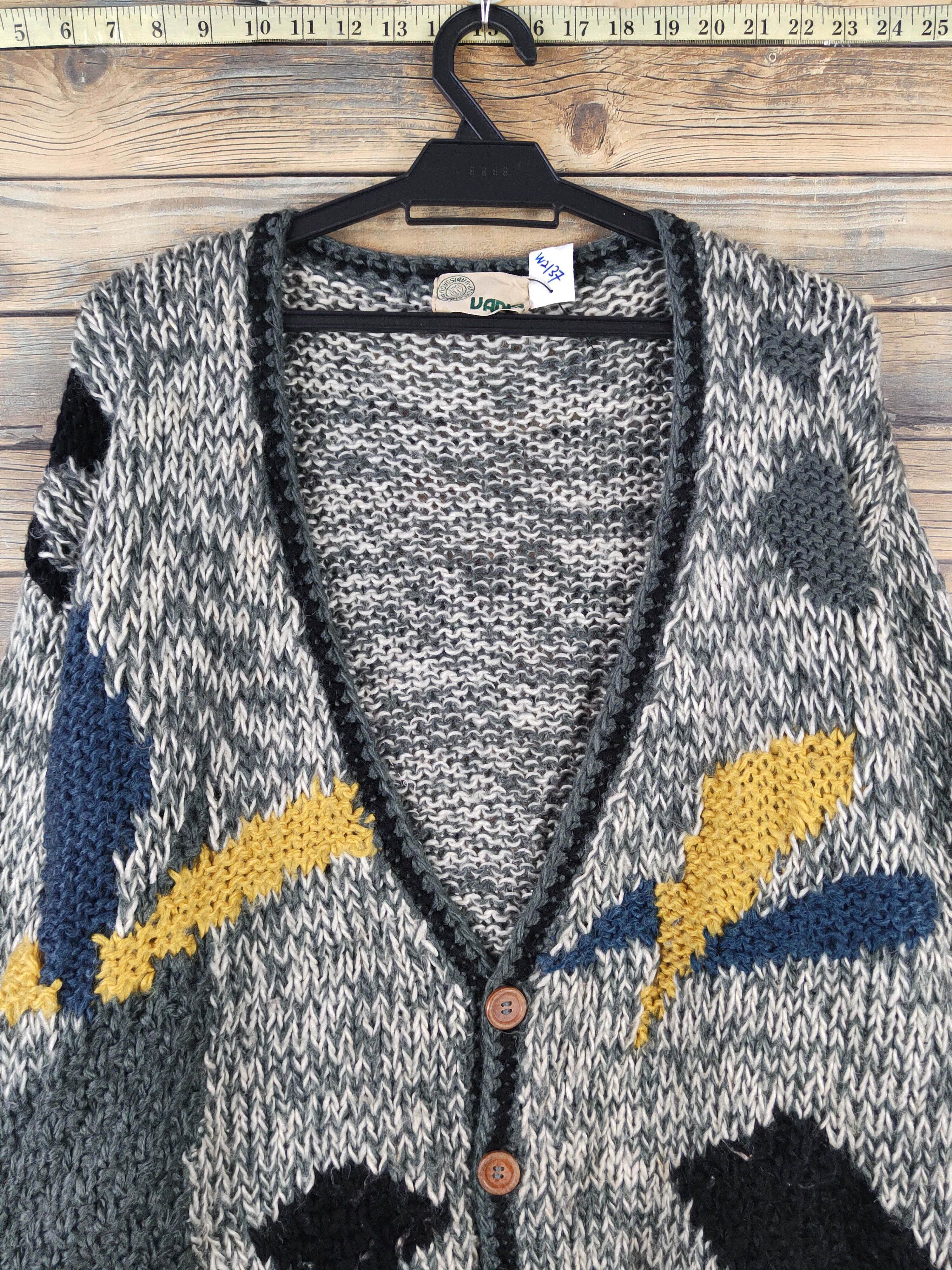 Vintage DLL Vadis vintage japan Knitwear Cardigan like coogi #W2137 Size US L / EU 52-54 / 3 - 2 Thumbnail