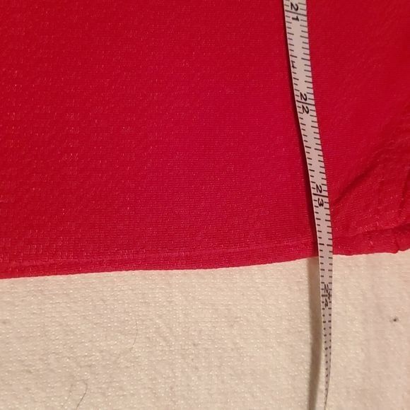 Antigua Antigua Red Embroidered Wisconsin Badgers Sz. L Polo Shirt Size US L / EU 52-54 / 3 - 9 Thumbnail