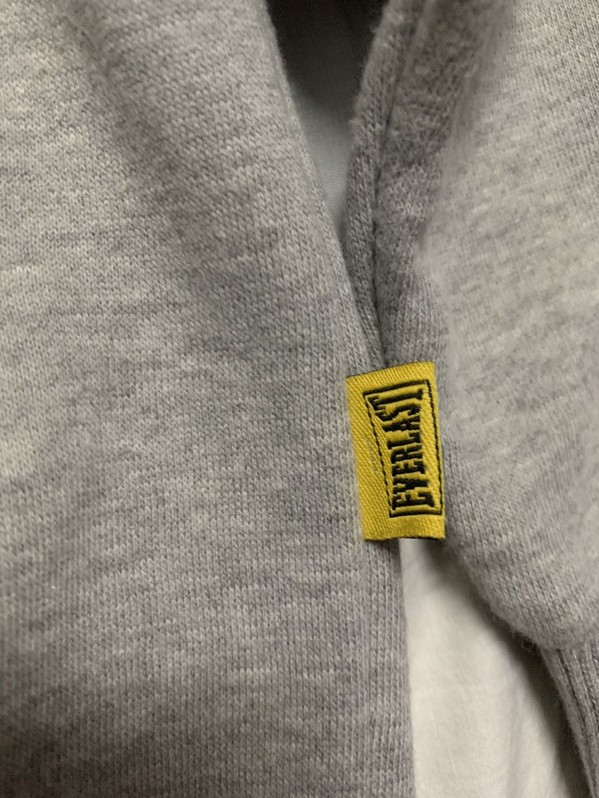 Everlast Vintage Everlast Spell Out Logo Embroidery Sweatshirt Size US L / EU 52-54 / 3 - 10 Thumbnail