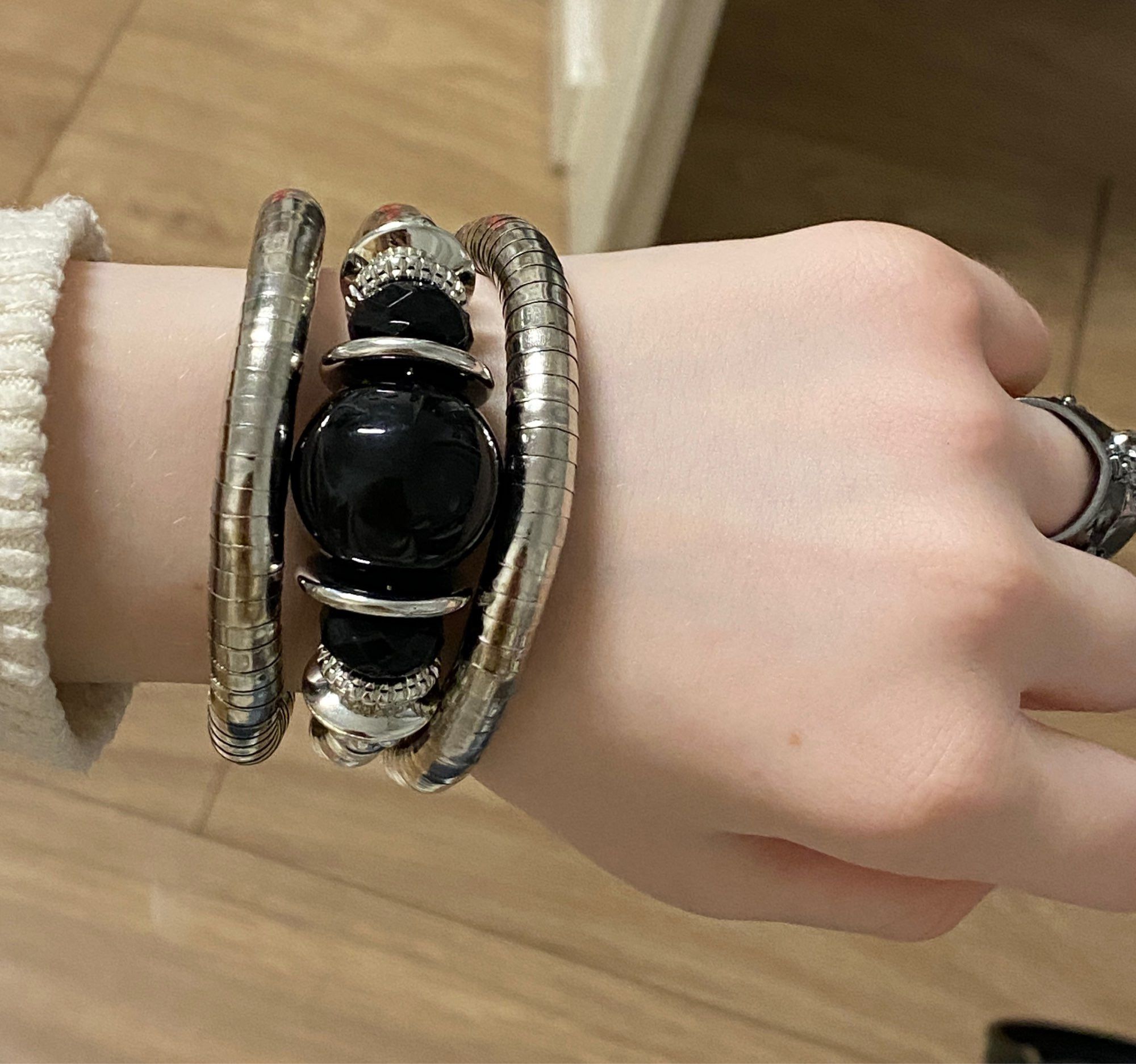 Jewelry Black Agate Stretch Bracelet Size ONE SIZE - 2 Thumbnail