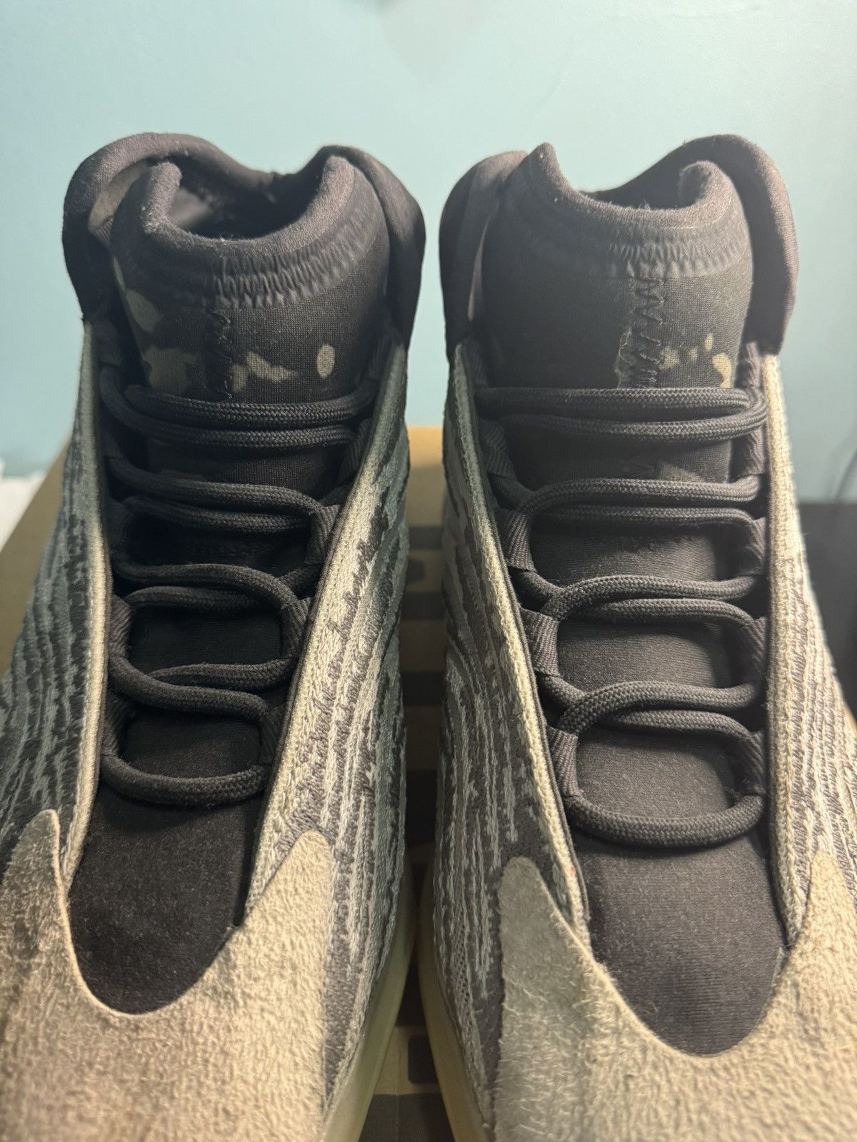 Adidas × Kanye West × Yeezy YEEZY QNTM BARIUM Size US 9.5 / EU 42-43 - 8 Thumbnail