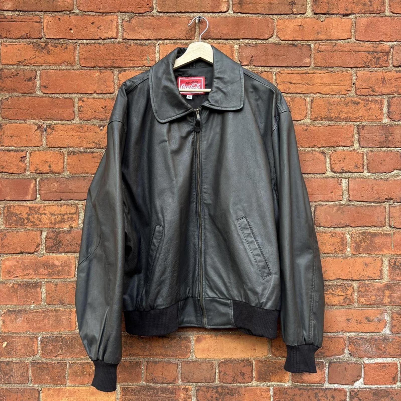 Coca Cola vintage Coca Cola world Las Vegas leather jacket 00s XL Size US XL / EU 56 / 4 - 3 Thumbnail