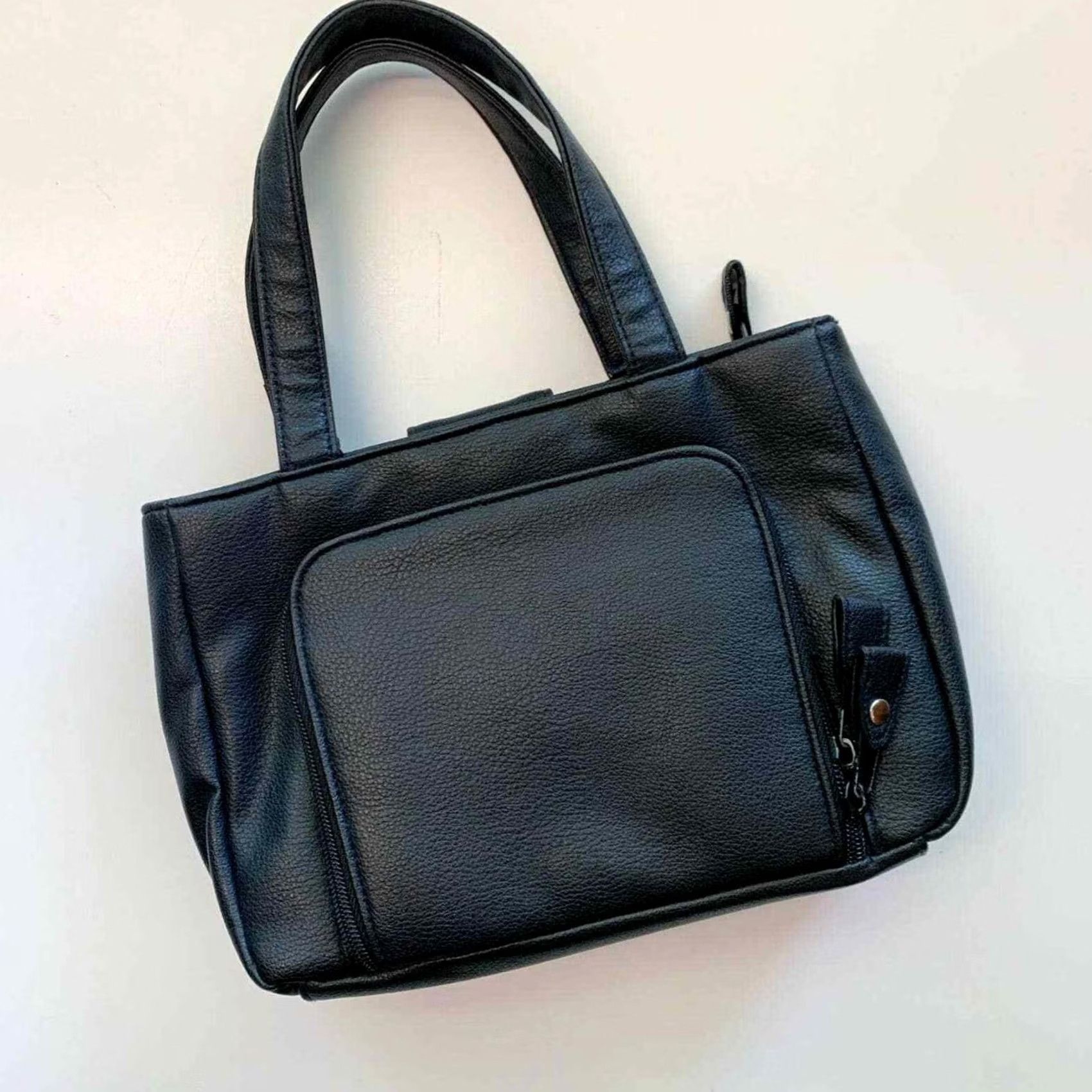 Vintage VINTAGE CAPEZIO Black Vinyl Handbag Purse Satchel/Top Handle Bag Women Size ONE SIZE - 4 Thumbnail