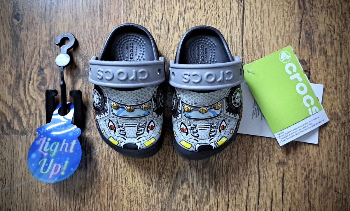 Crocs CROCS x MONSTER TRUCK x LED LIGHT UP Size US 5 / EU 37 - 2 Thumbnail